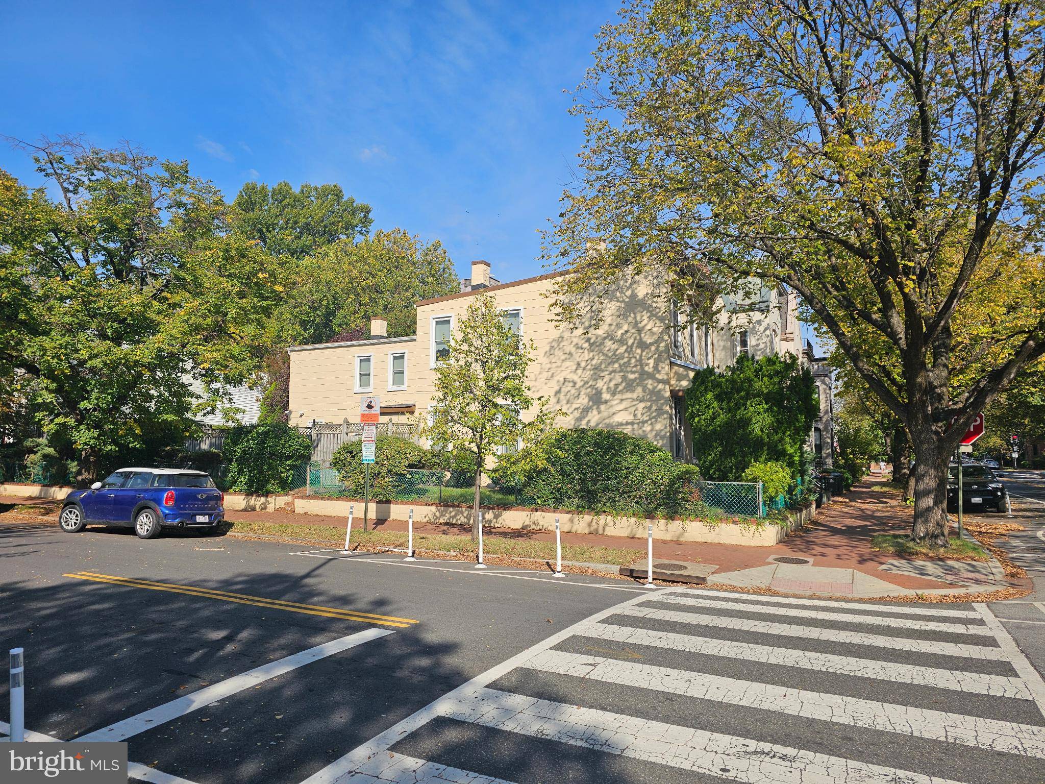 Washington, DC 20003,351 11TH ST SE