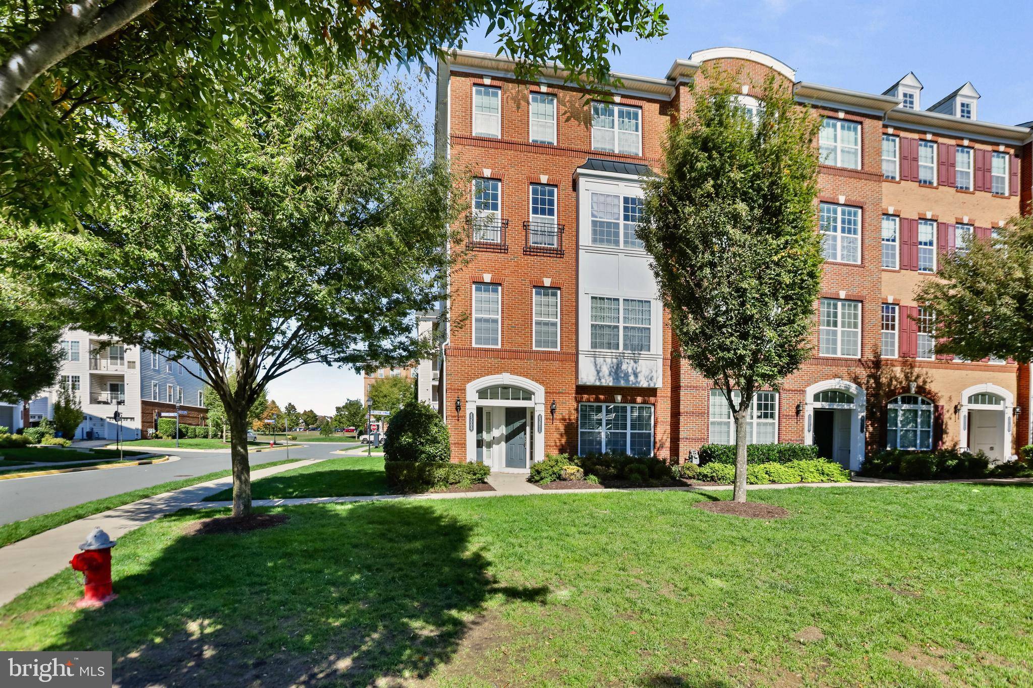 Ashburn, VA 20148,43011 CLARKS MILL TER
