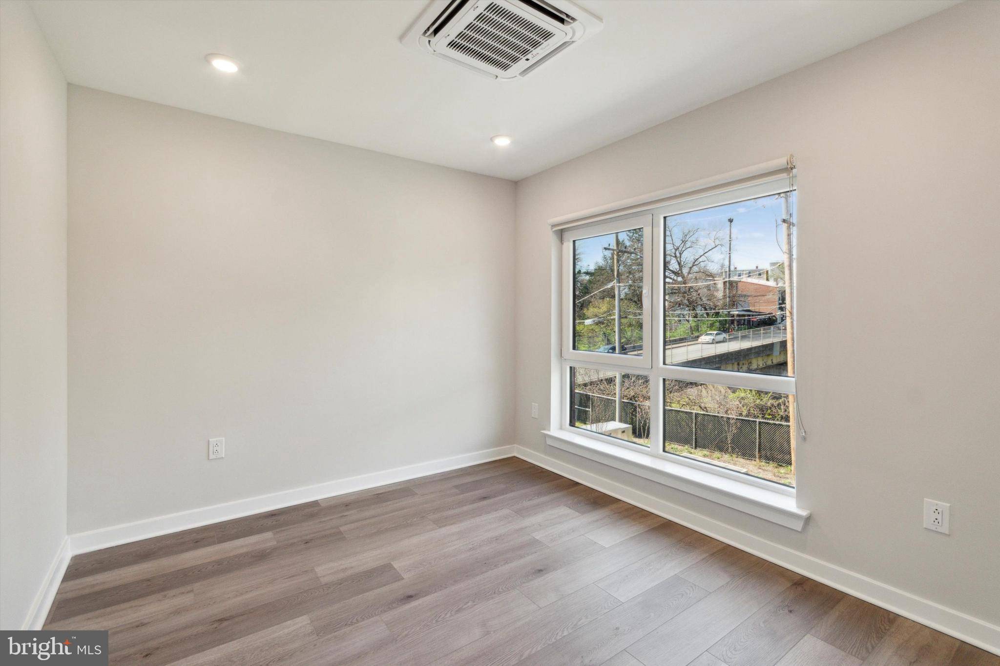 Philadelphia, PA 19129,3449 SCOTTS LN #B309