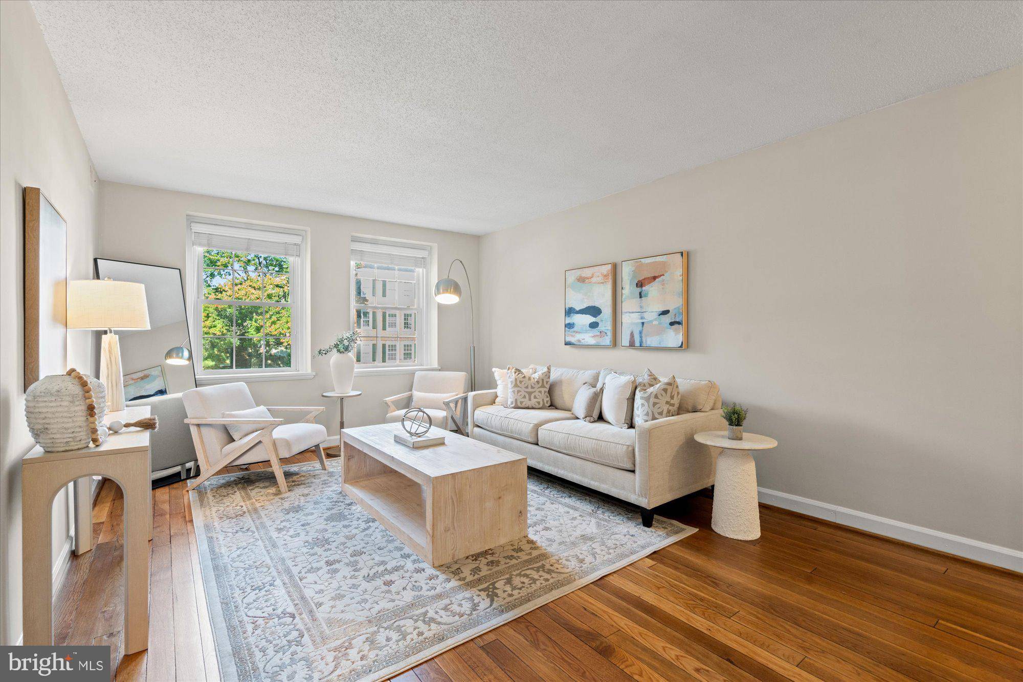 Arlington, VA 22206,3049 S BUCHANAN ST #B2