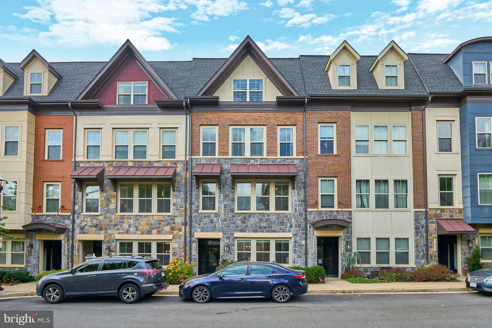 Arlington, VA 22204,1330 S QUINN ST