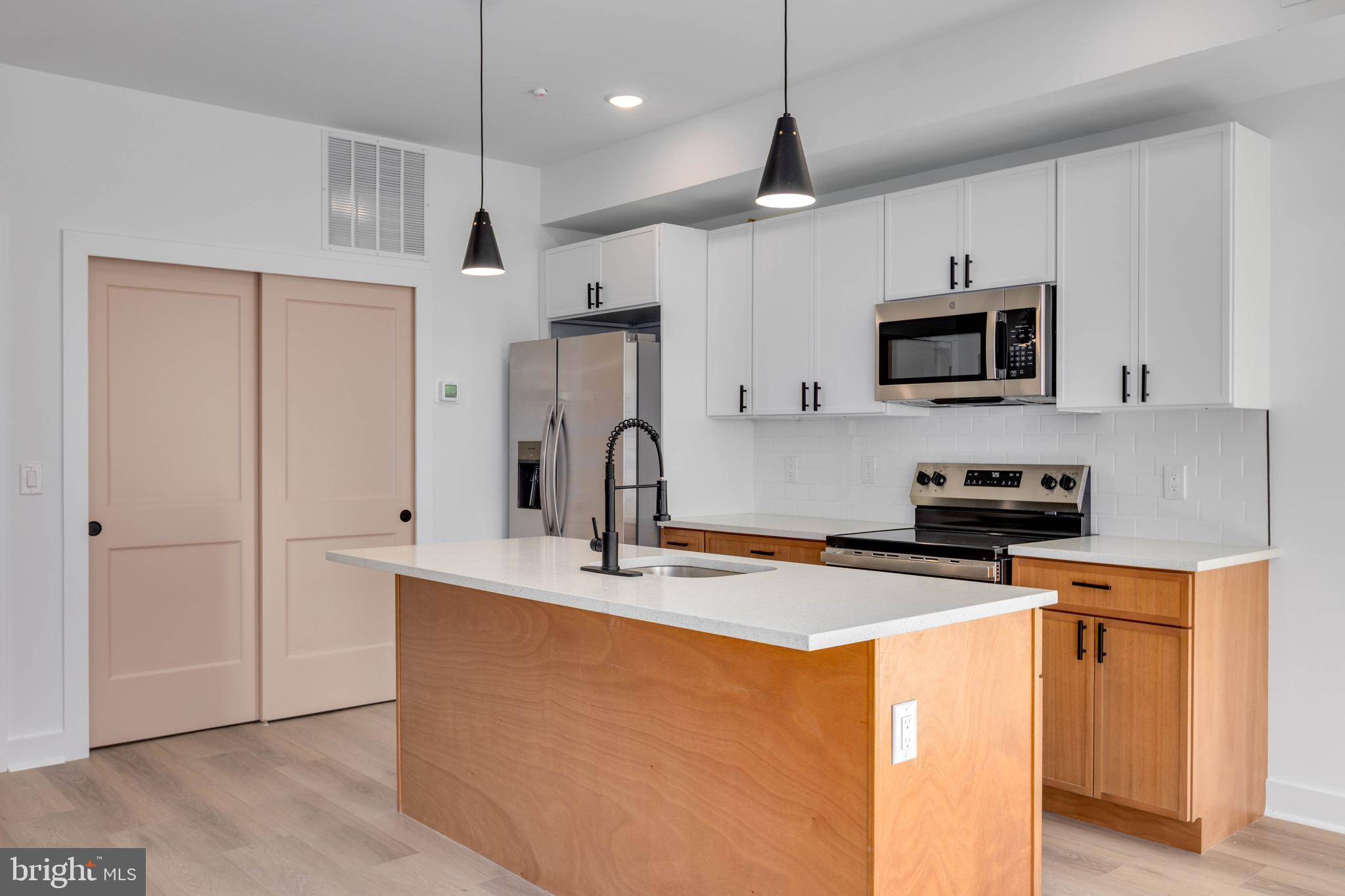 Philadelphia, PA 19104,716 N SHEDWICK ST #4