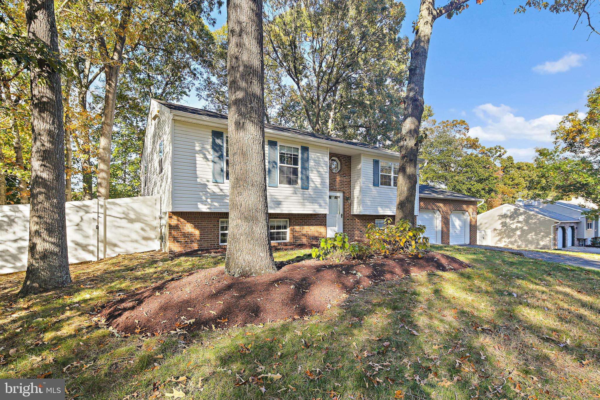 Pasadena, MD 21122,910 FAWN AVE