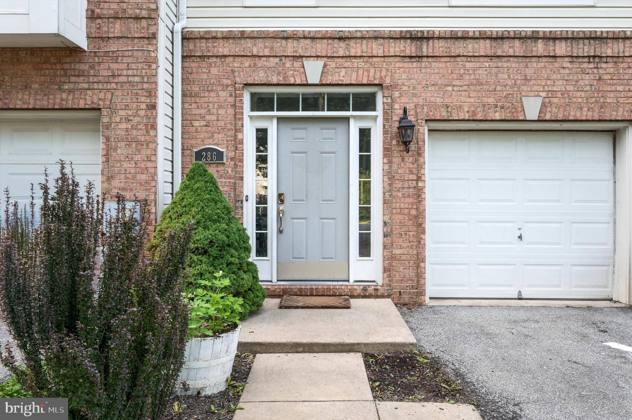 Shepherdstown, WV 25443,286 STARKEYS LNDG