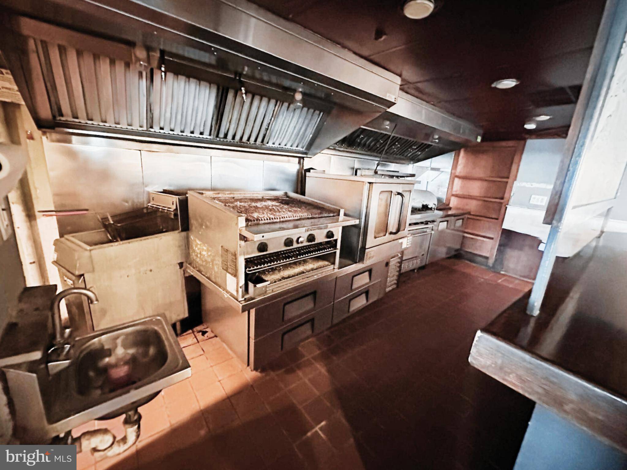 East Windsor, NJ 08520,460 E ROUTE 33