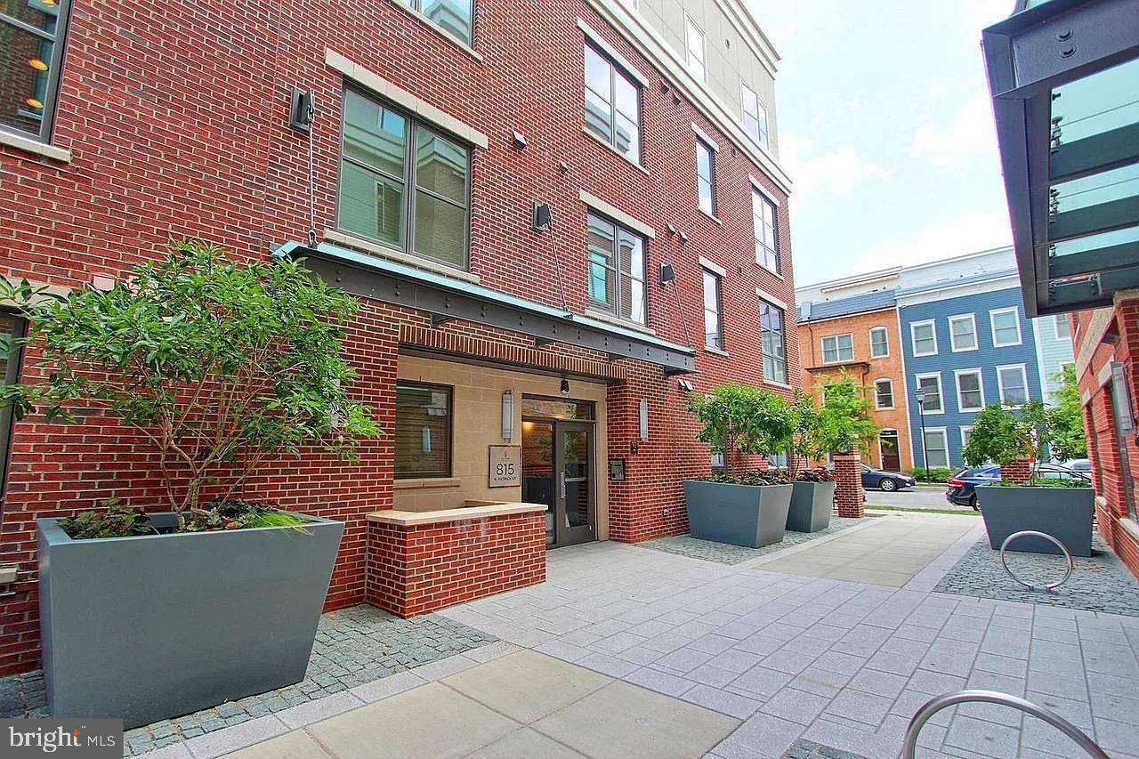 Alexandria, VA 22314,815 N PATRICK ST #406