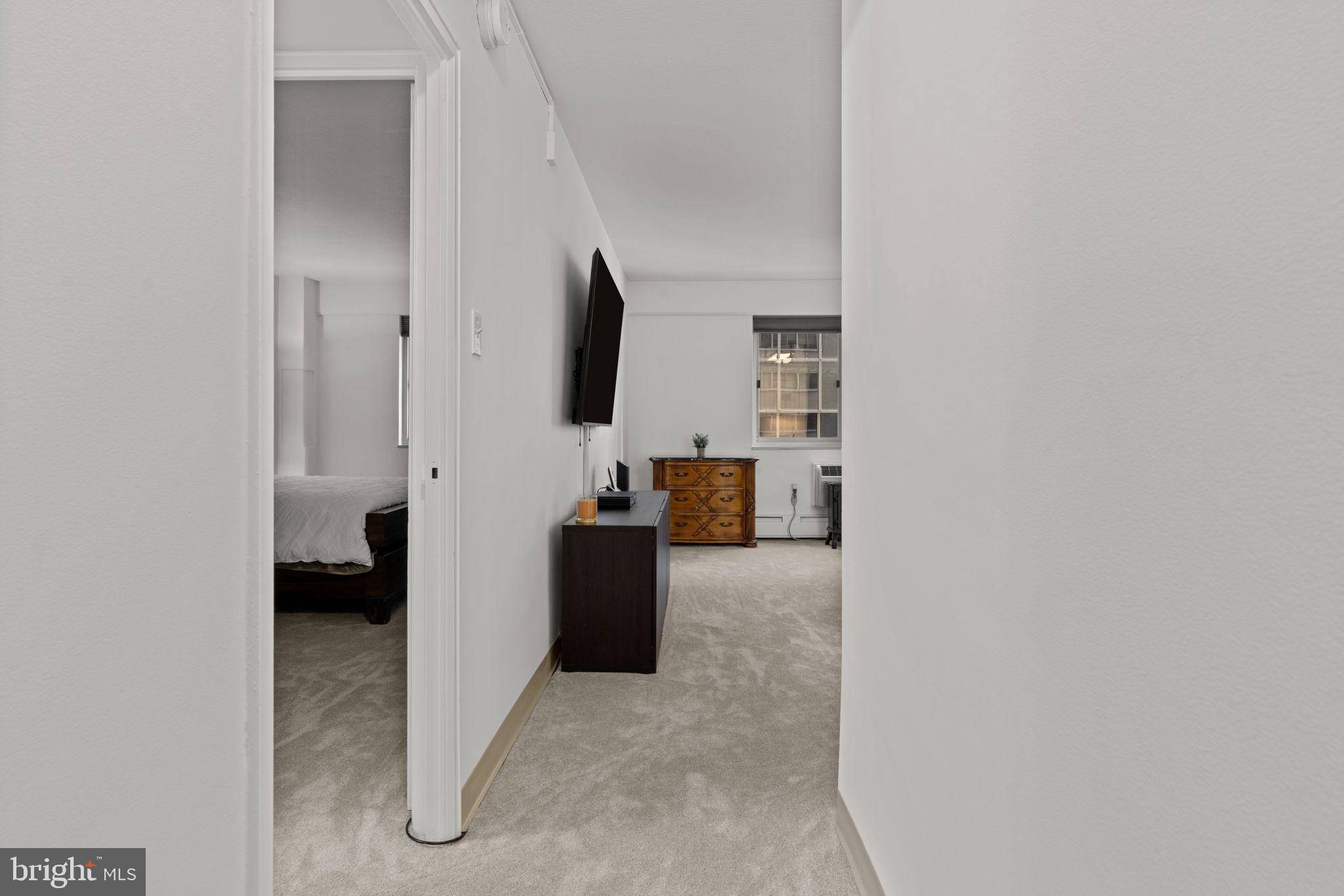 Philadelphia, PA 19103,1900-34 JOHN F KENNEDY BLVD #822