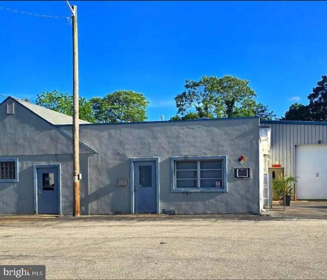 Vineland, NJ 08360,415 W OXFORD ST