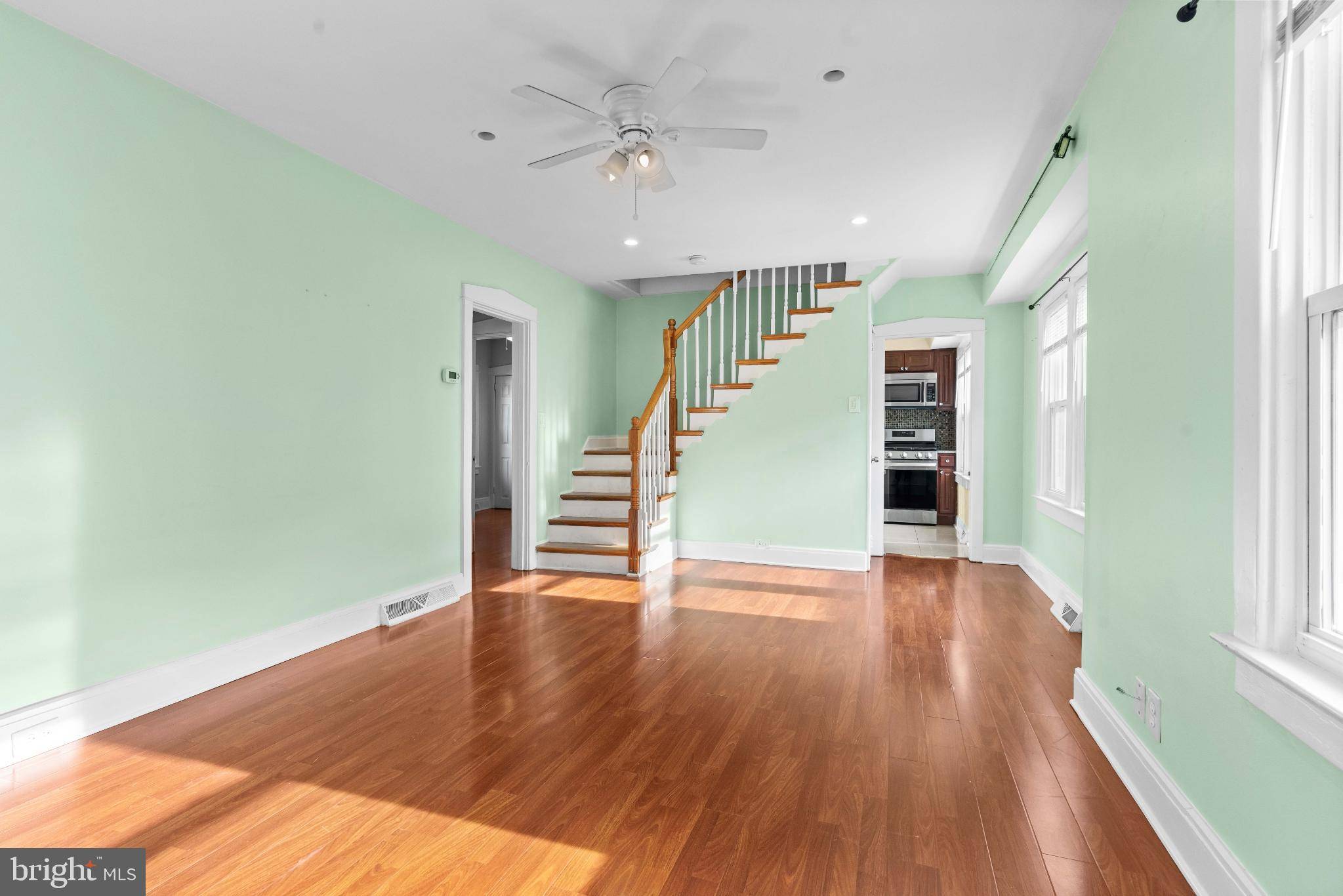 Audubon, NJ 08106,243 HAMPSHIRE AVE