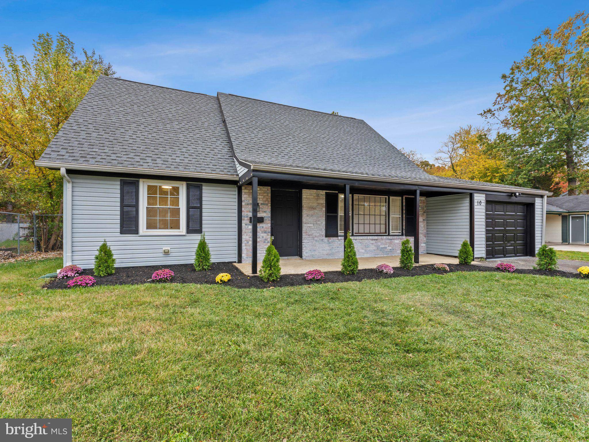 Willingboro, NJ 08046,10 GLOVER LN