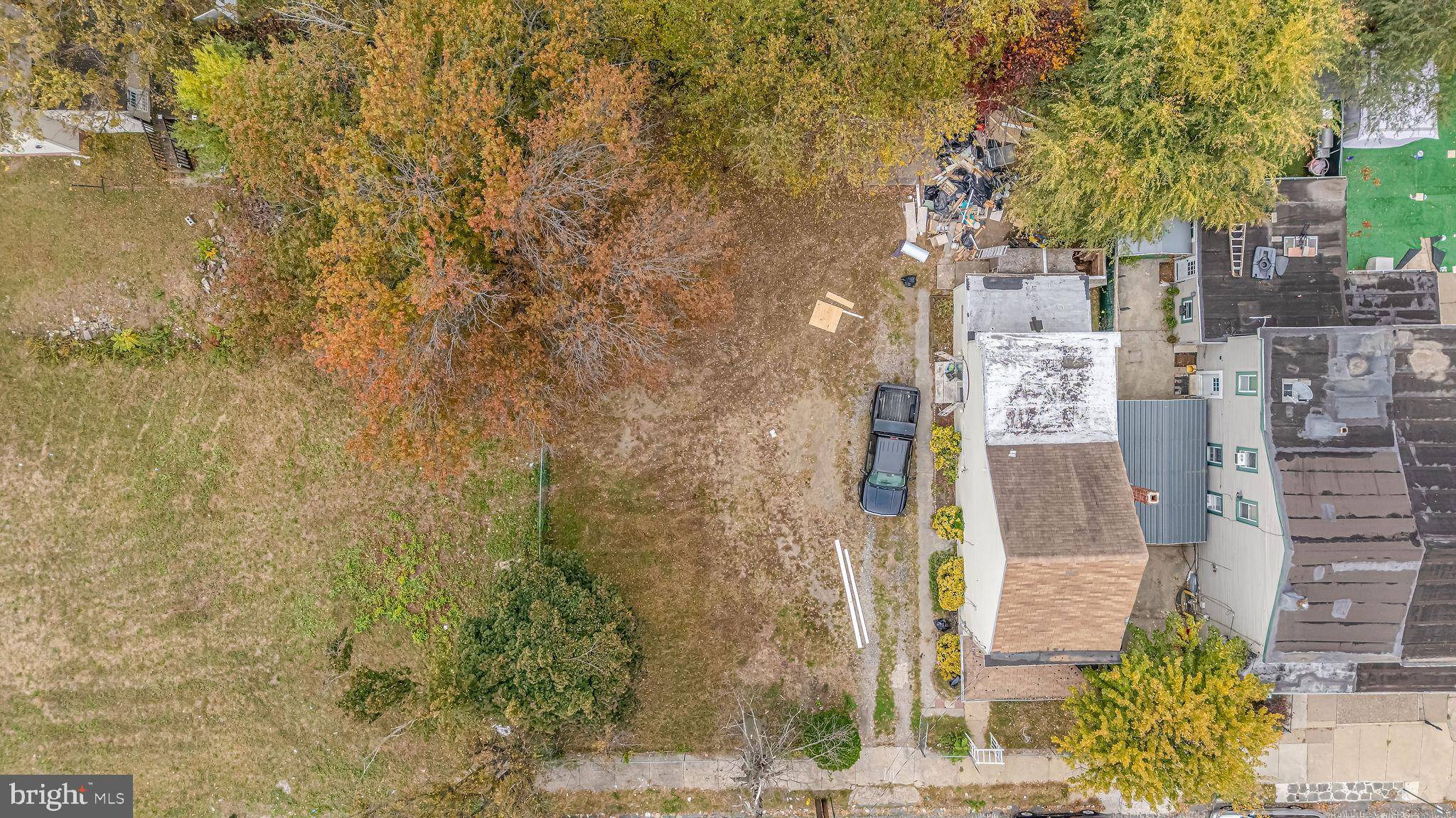 Camden, NJ 08105,100 E 28TH ST