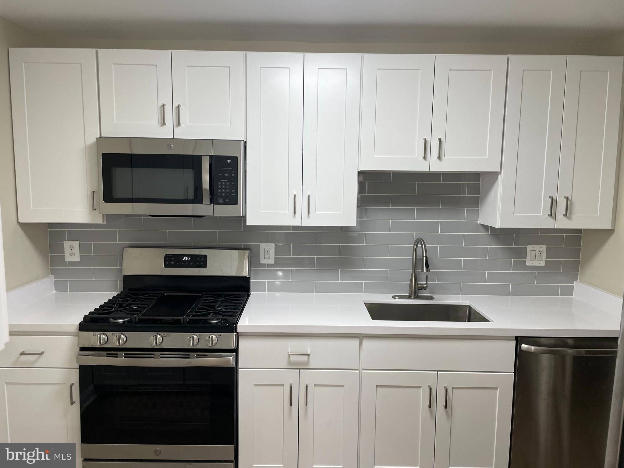 Laurel, MD 20723,9220 BRIDLE PATH LN #E