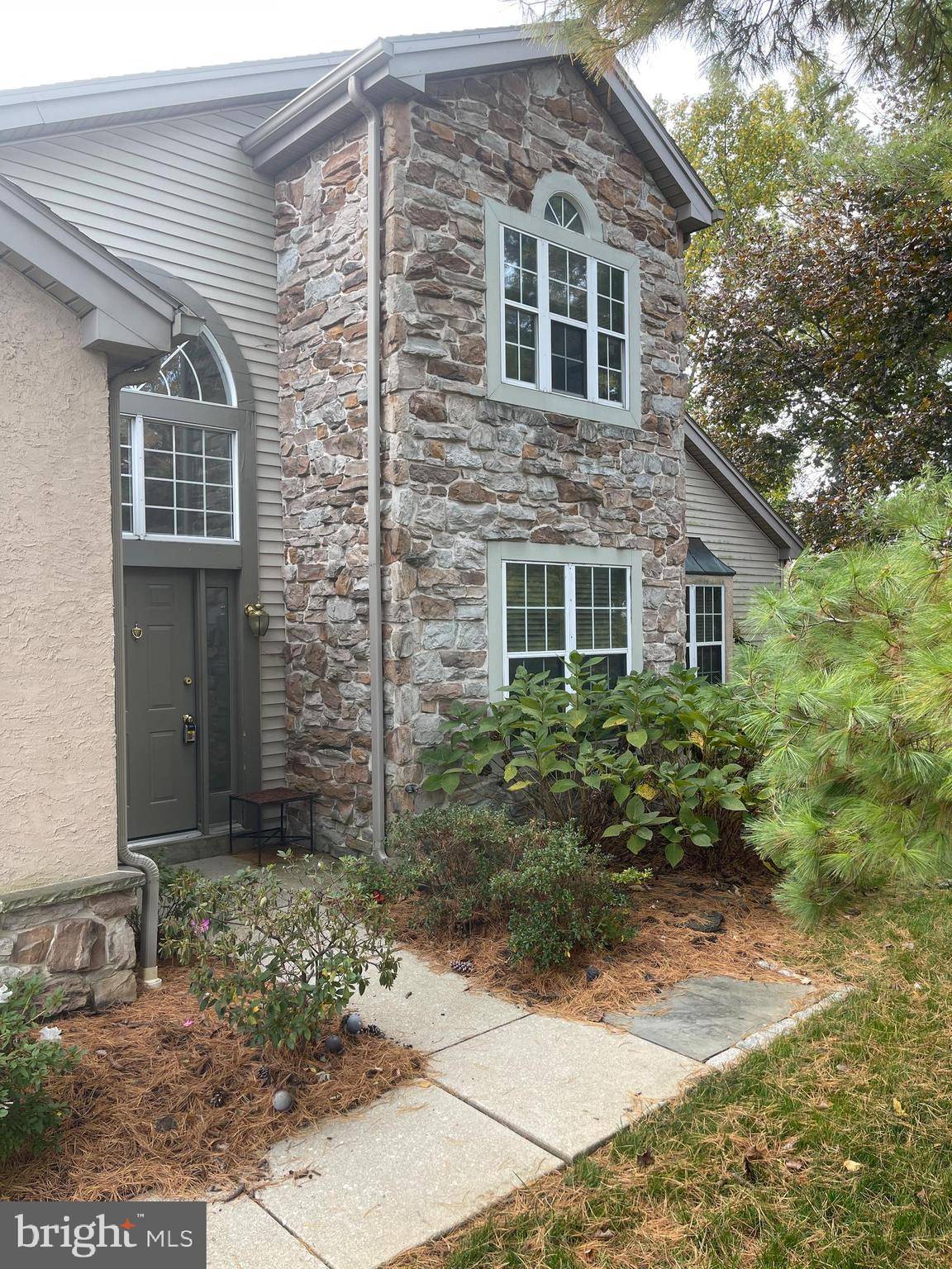 Lancaster, PA 17601,131 GREENVIEW DR