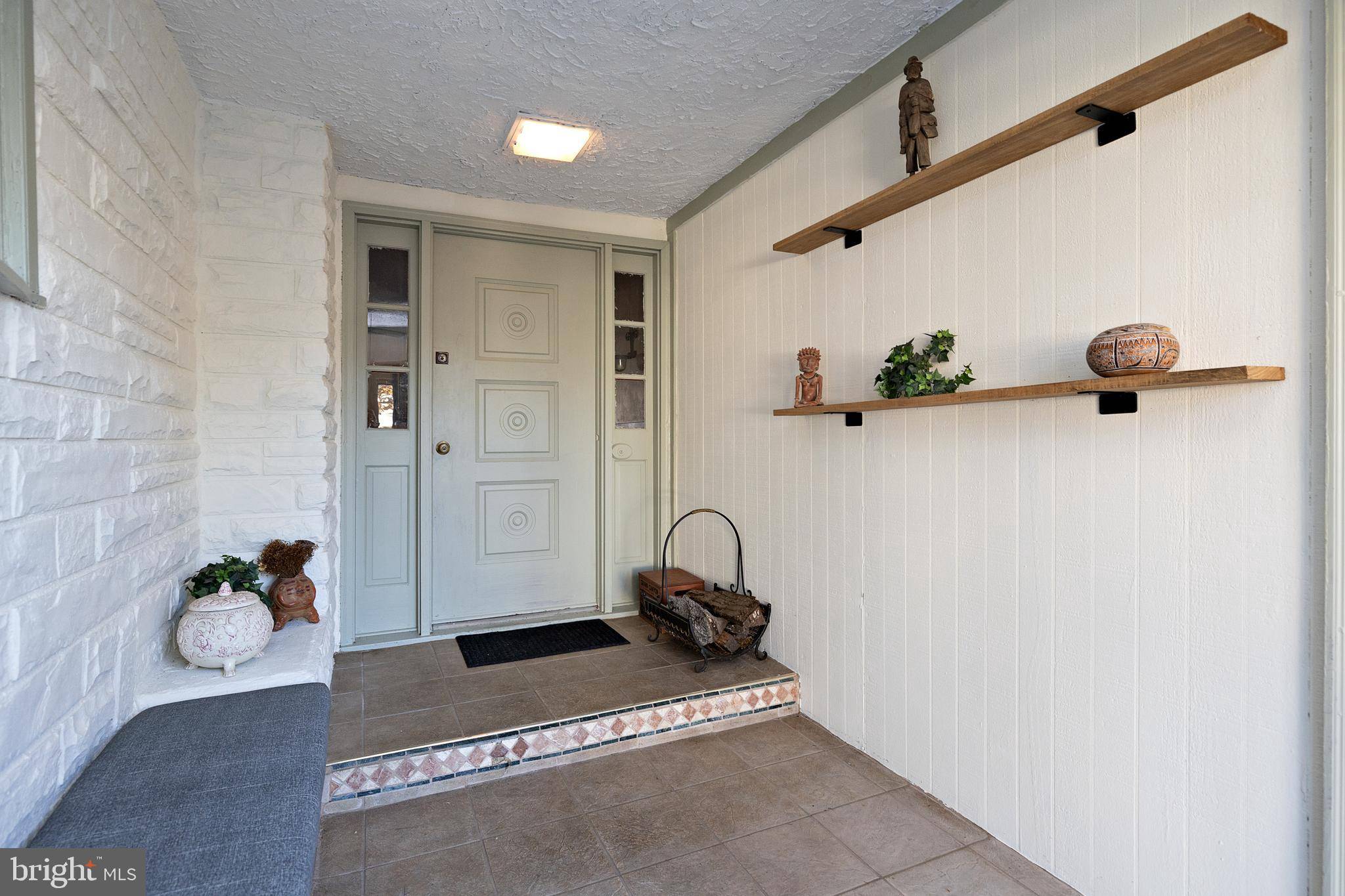 Mount Ephraim, NJ 08059,46 ROOSEVELT AVE