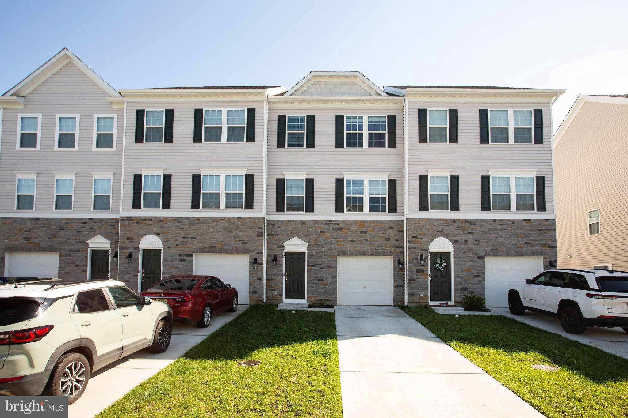 Glassboro, NJ 08028,239 MACOUN WAY