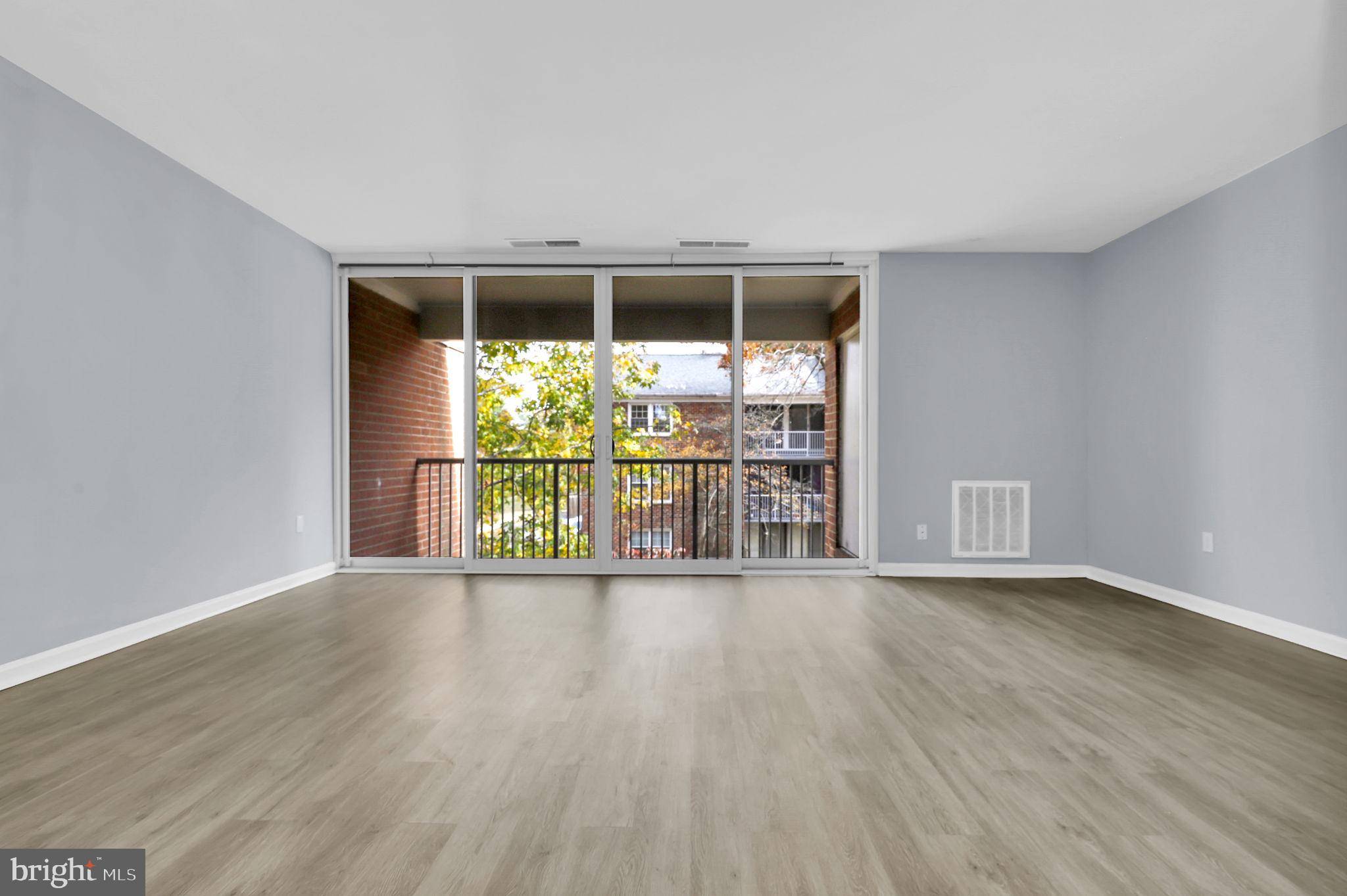 Gaithersburg, MD 20878,724 QUINCE ORCHARD BLVD #202