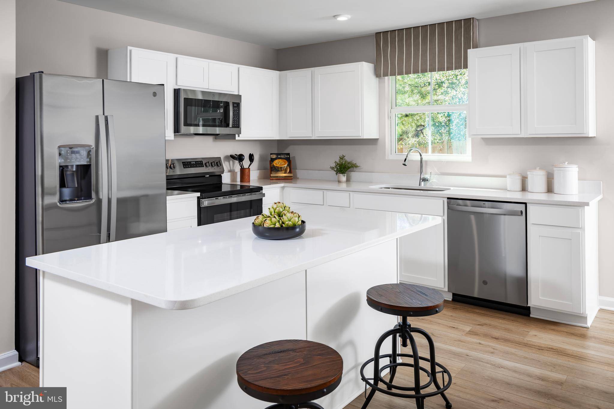 Inwood, WV 25428,3647 INOLA CT