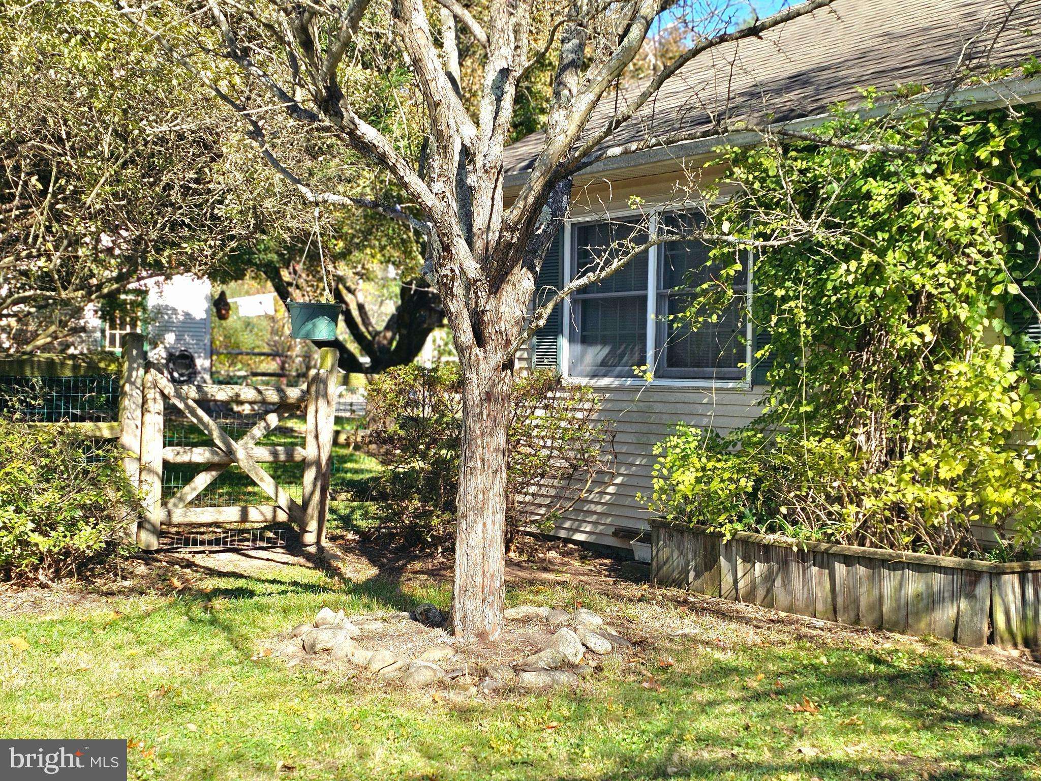 Riegelsville, PA 18077,243 LINDEN LN