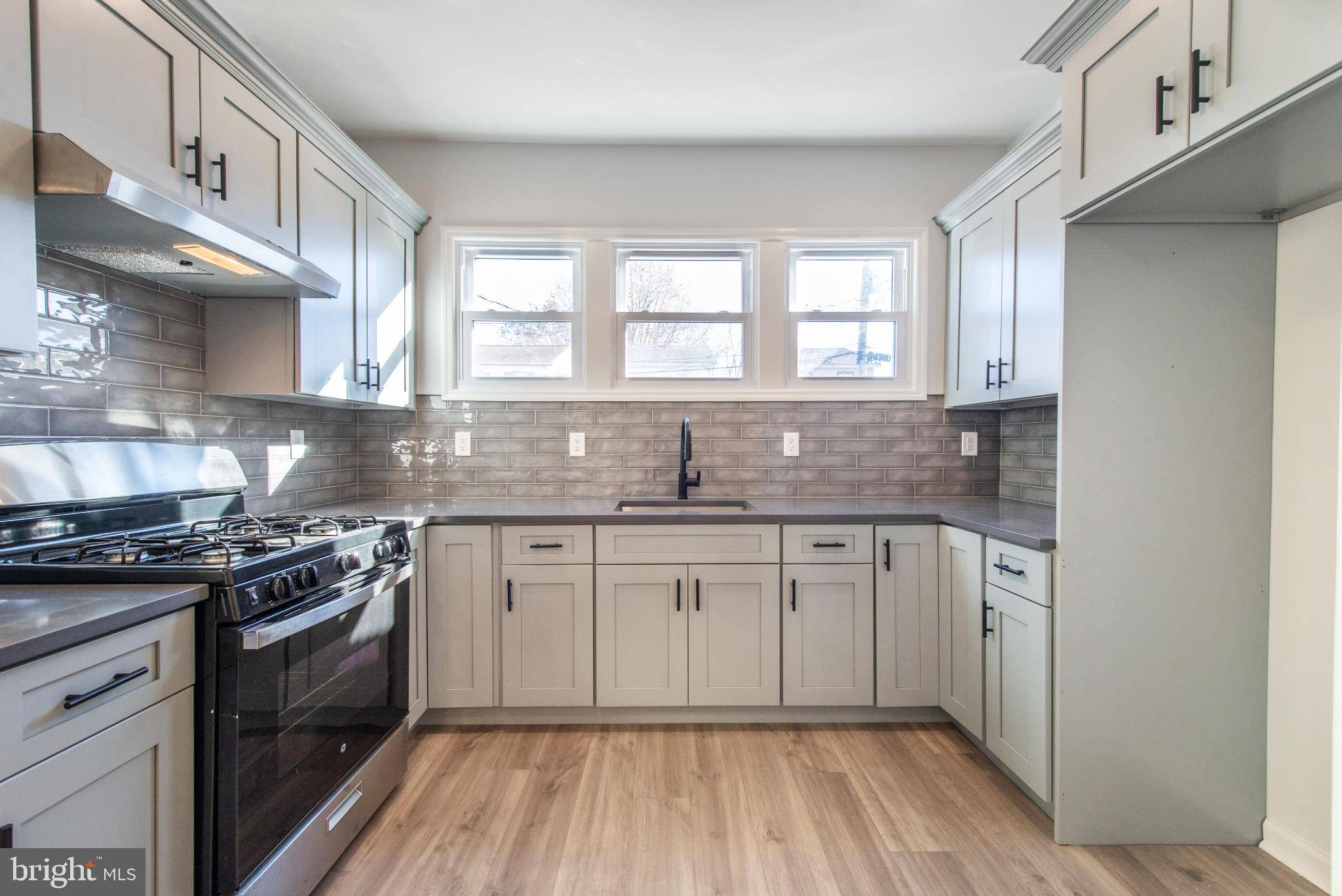 Irvington, NJ 07111,105 COOLIDGE ST #FIRST FLOOR