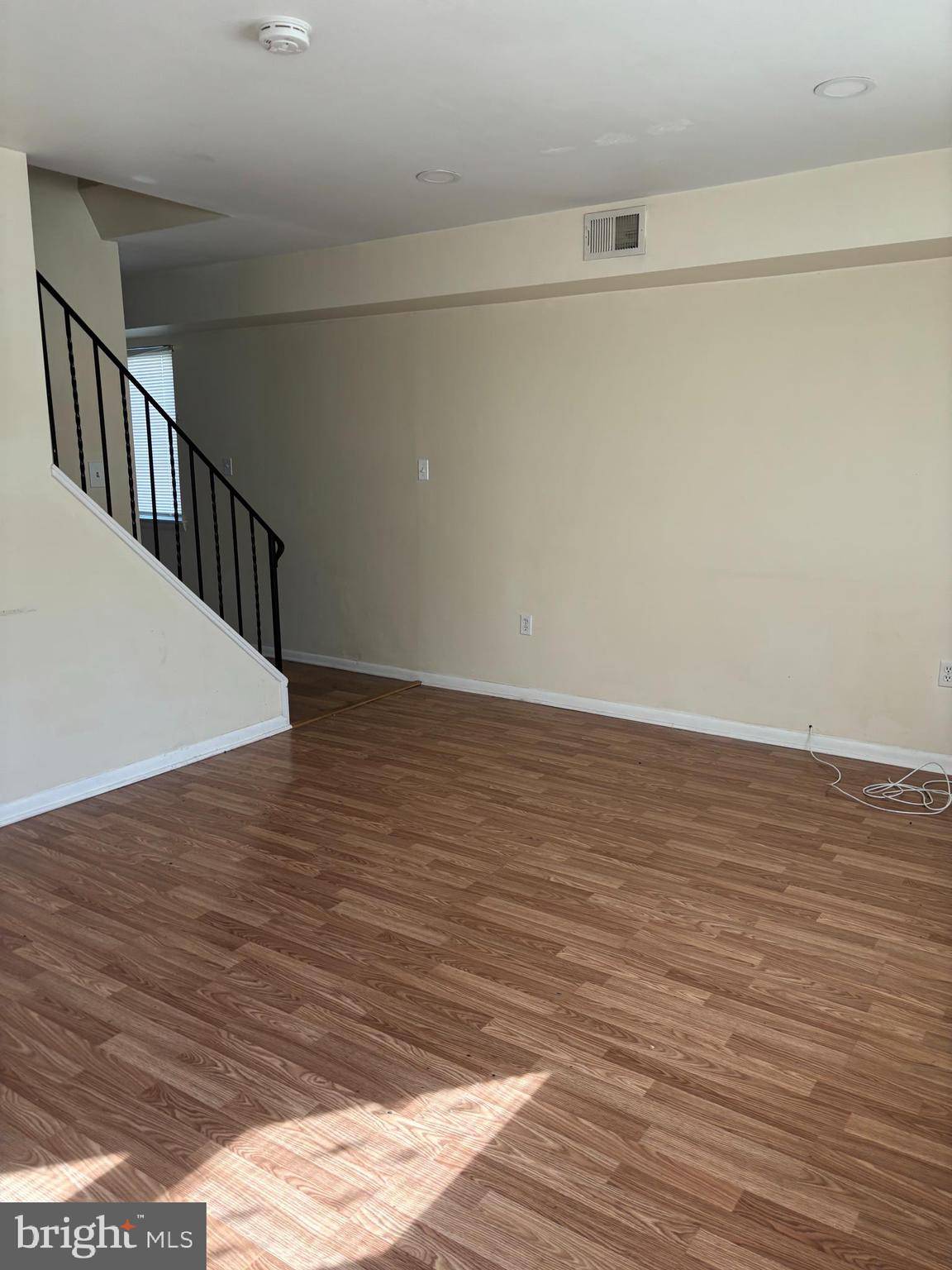 Dover, DE 19904,335 N GOVERNORS AVE