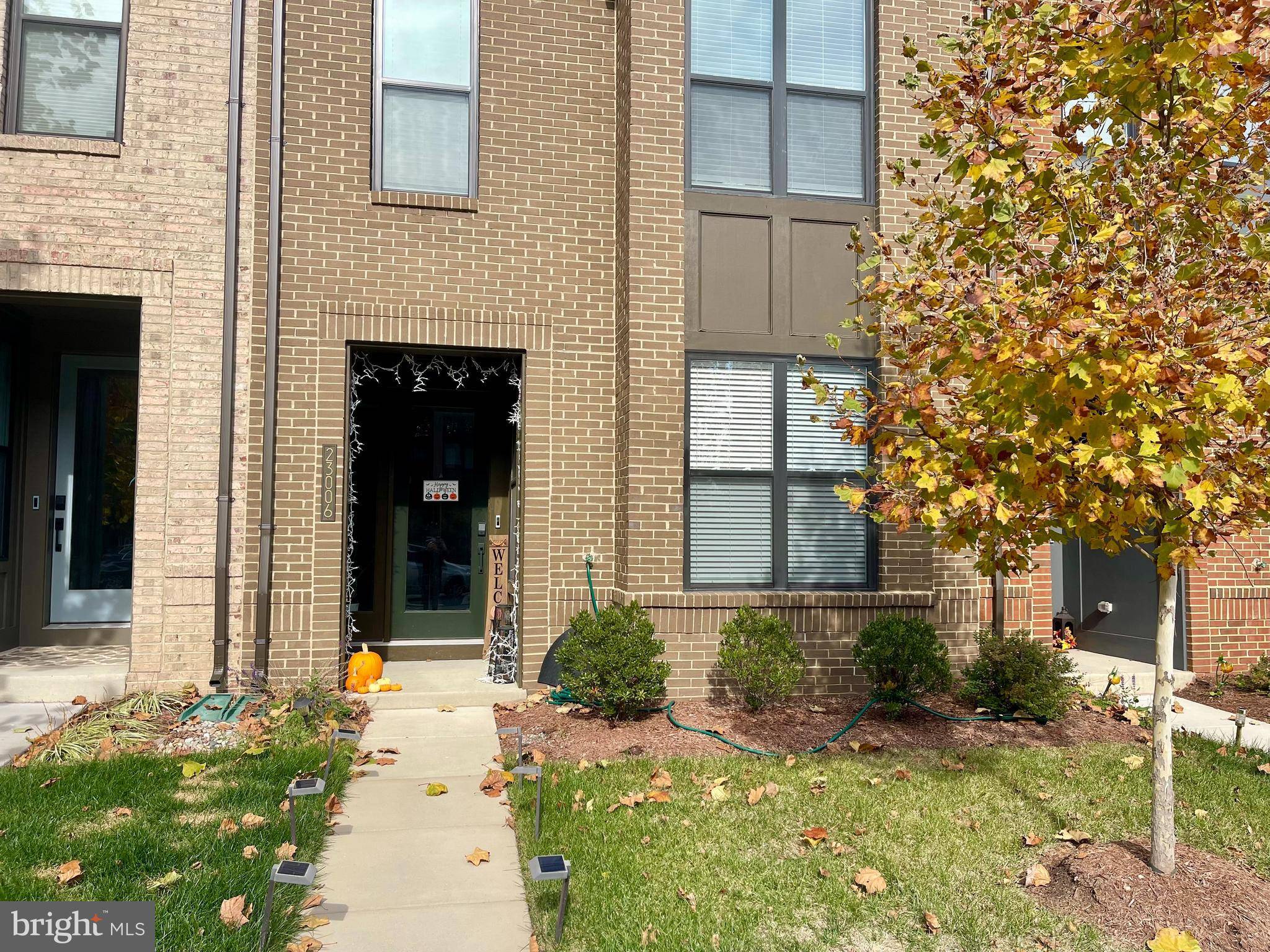 Brambleton, VA 20148,23006 SULLIVANS COVE SQ