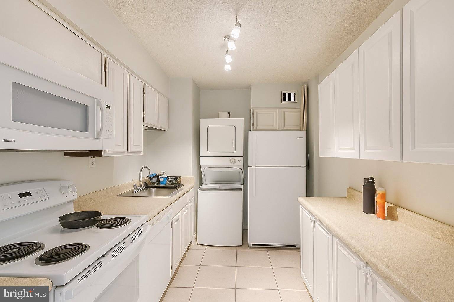 Alexandria, VA 22304,5500 HOLMES RUN PKWY #918