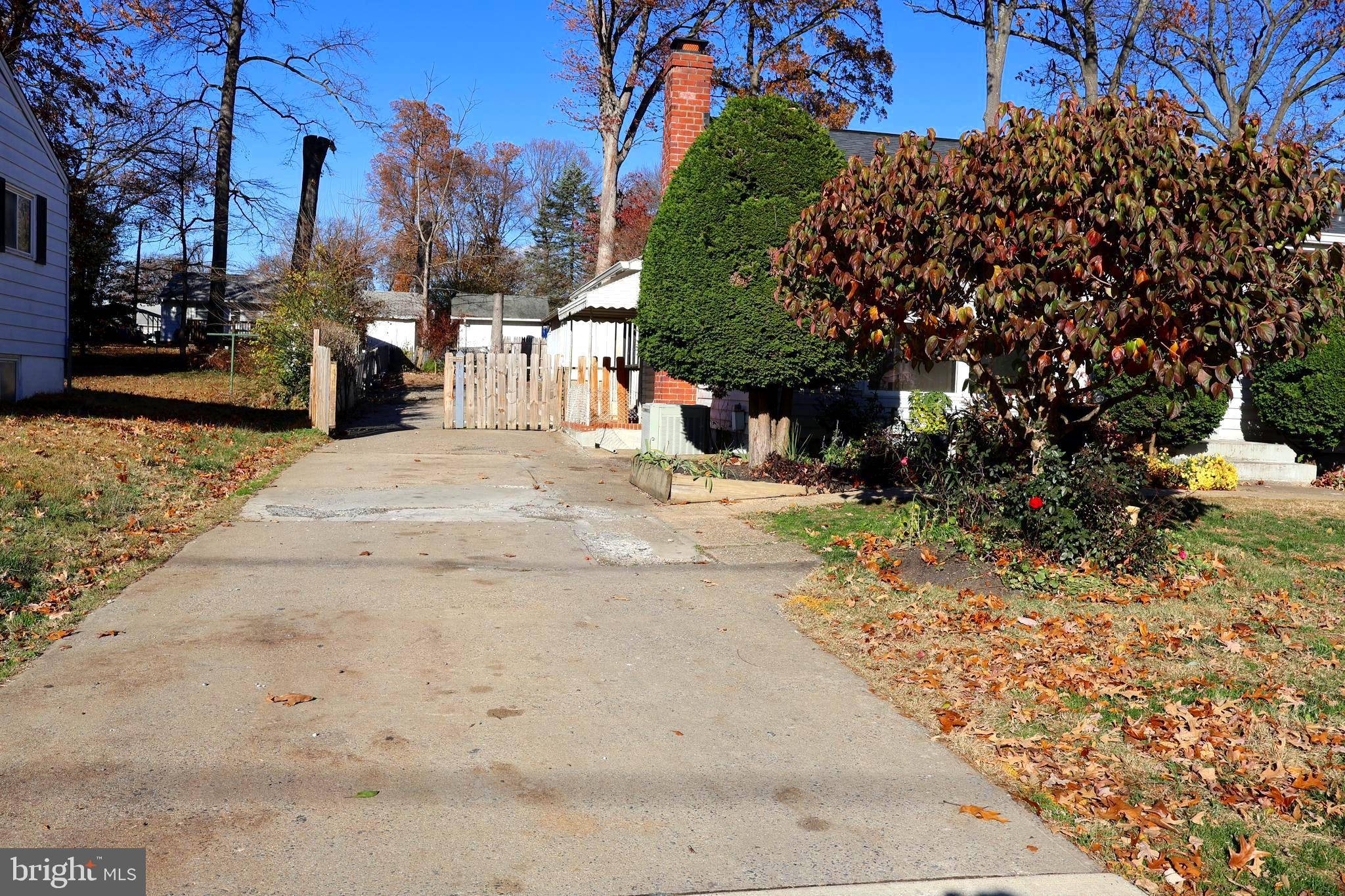 Gaithersburg, MD 20877,106 HUTTON ST