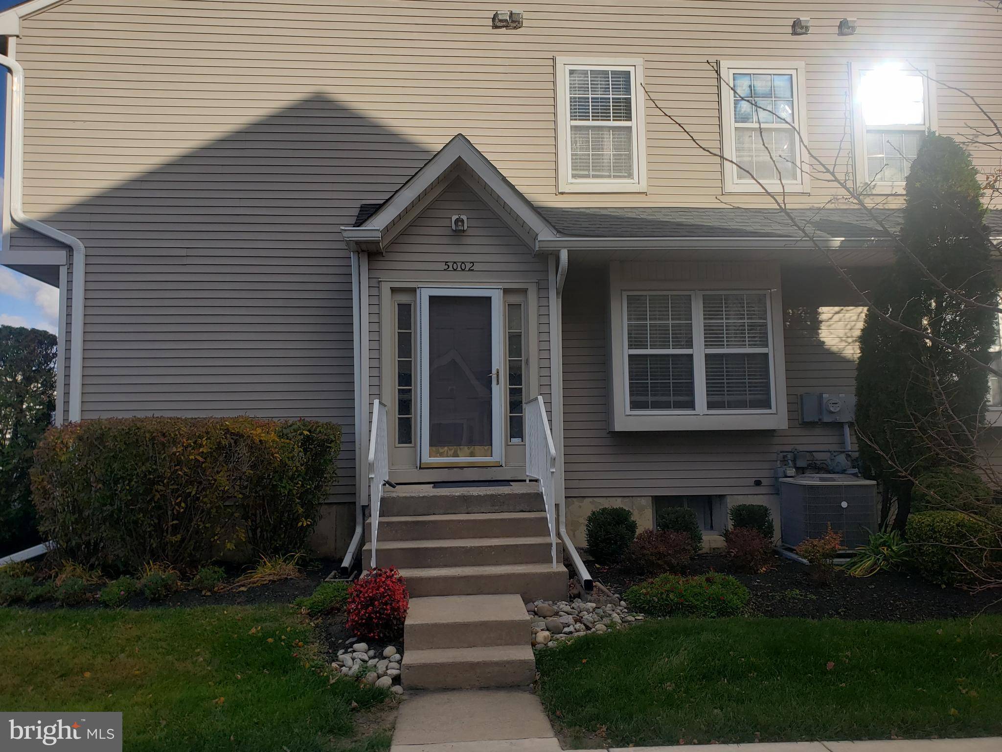 Mount Laurel, NJ 08054,5002 ESSEX LN