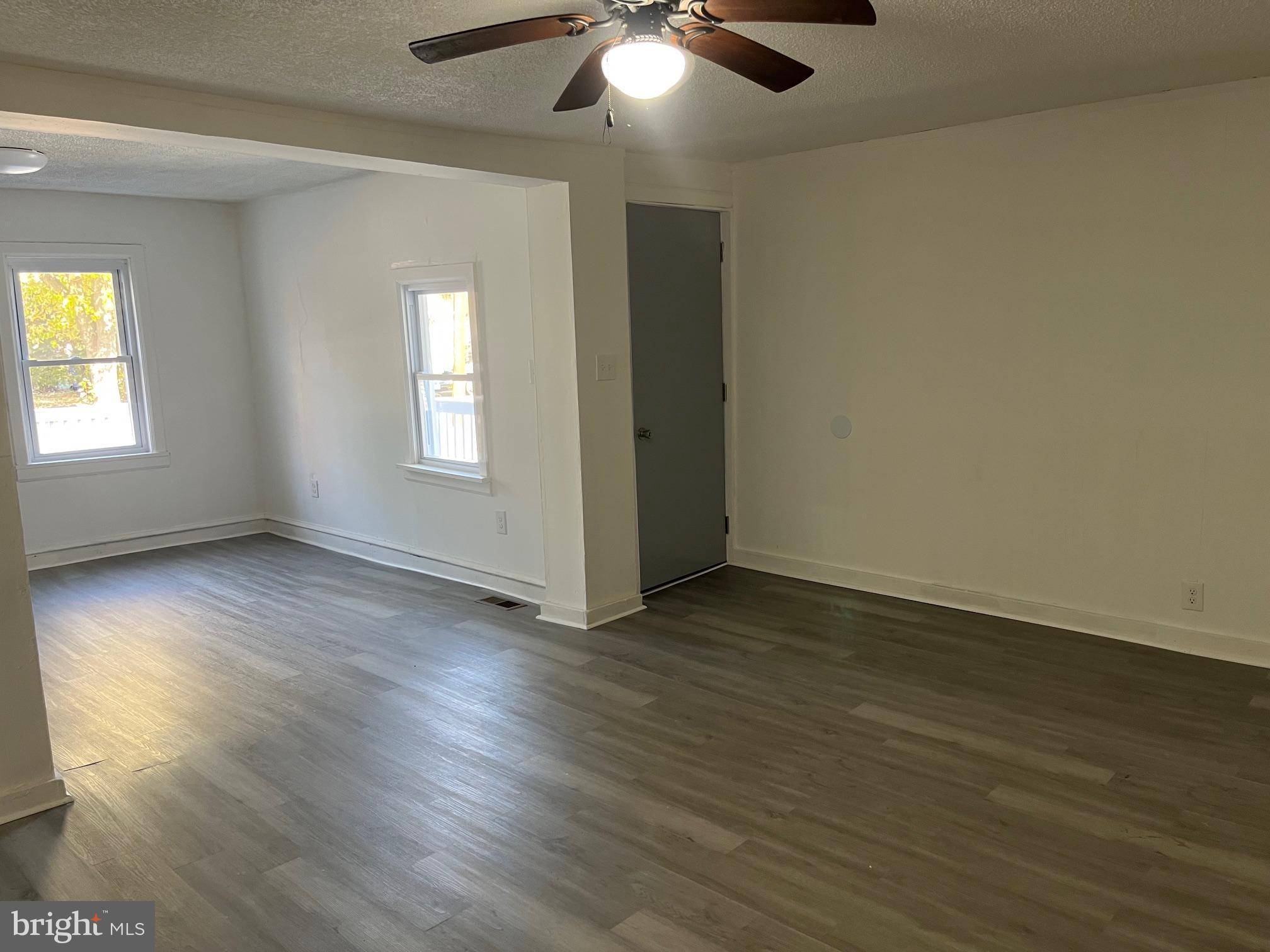 Millville, NJ 08332,725 E PINE ST