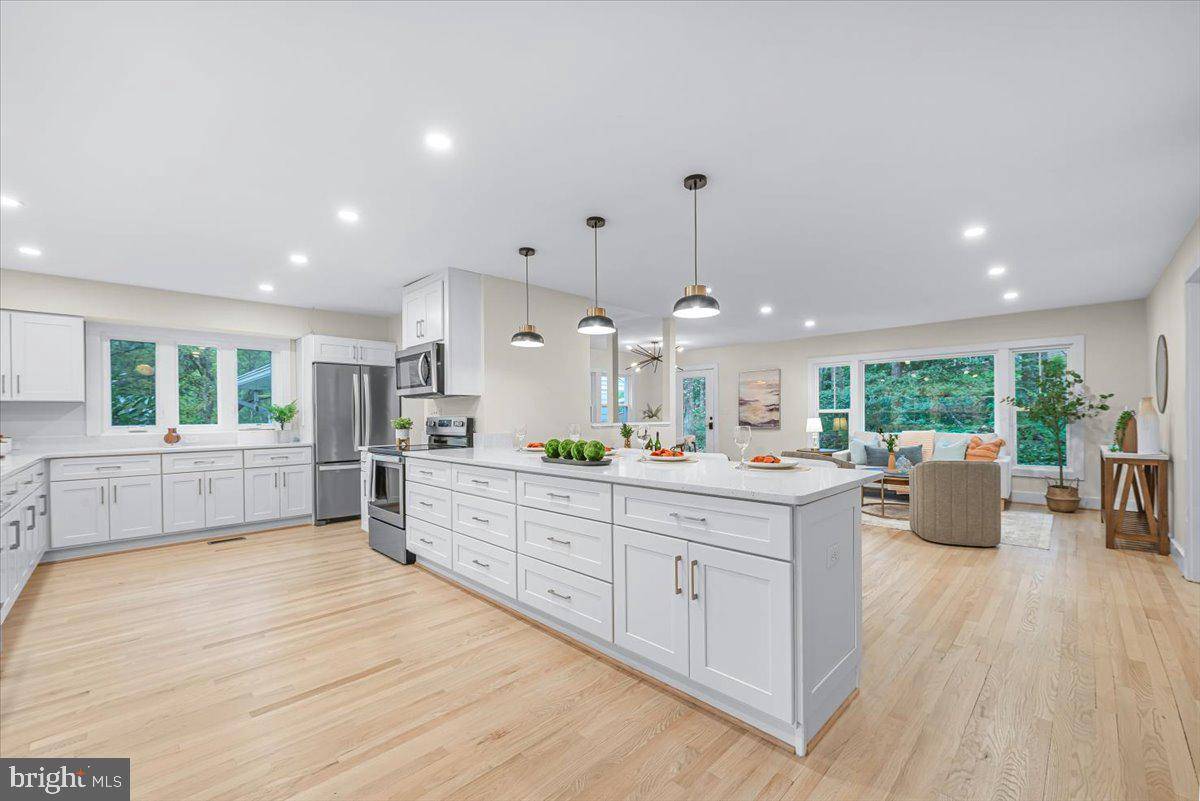 Silver Spring, MD 20904,901 HOBBS DR