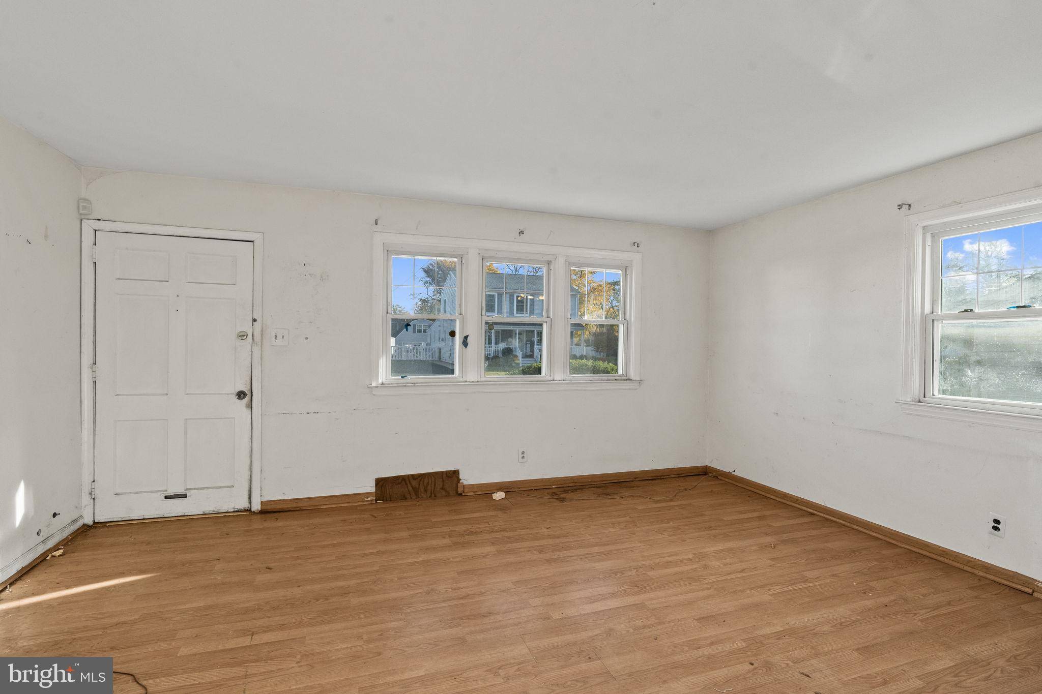 Maple Shade, NJ 08052,432 N COLES AVE