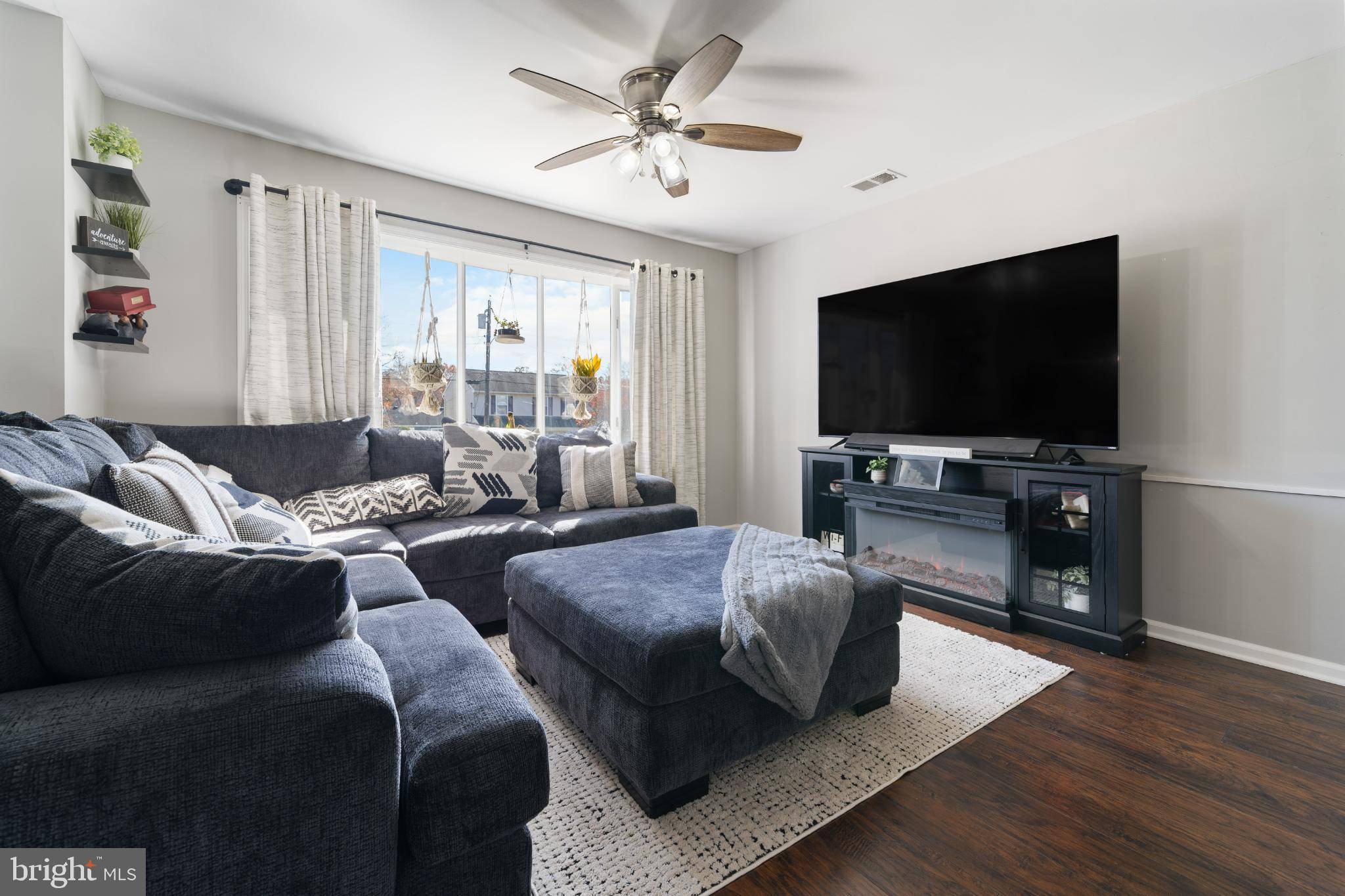 Manahawkin, NJ 08050,248 MIZZEN AVE