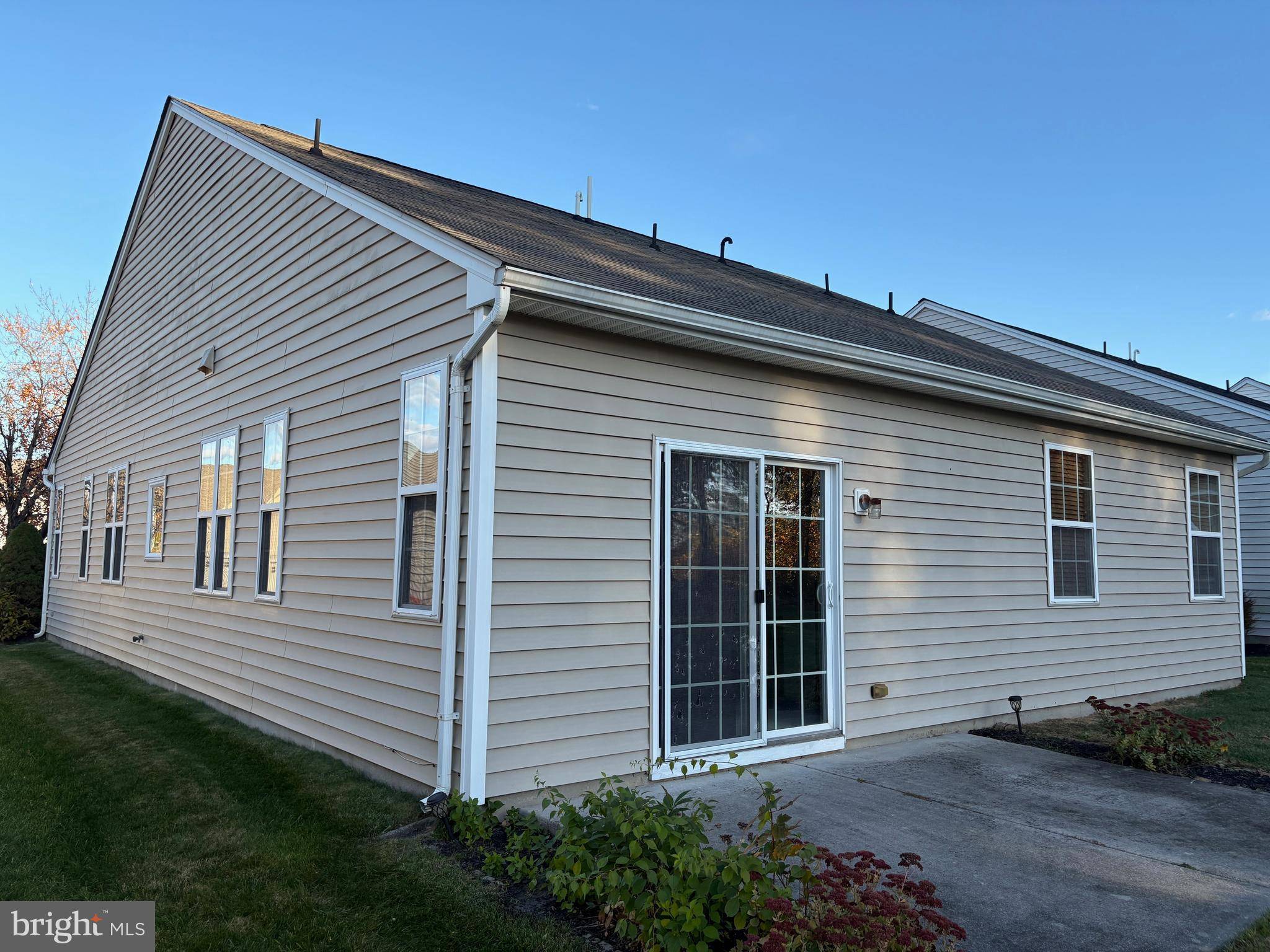 West Deptford, NJ 08086,253 SNOWY EGRET LN