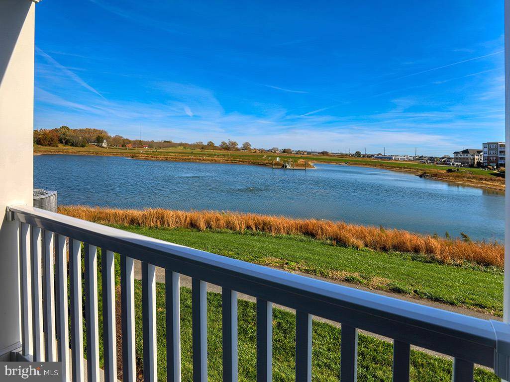 Lewes, DE 19958,24160 PORT LN #105