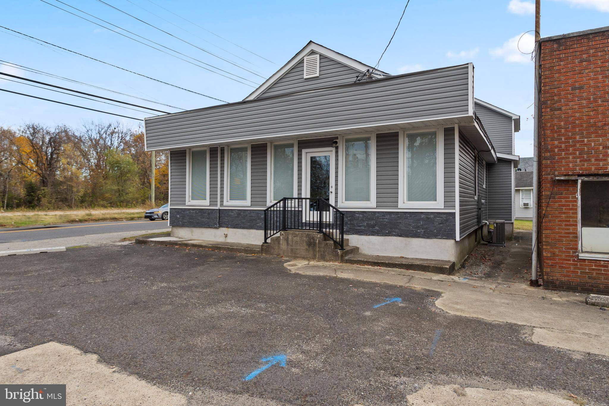 Burlington, NJ 08016,1606 ROUTE 130