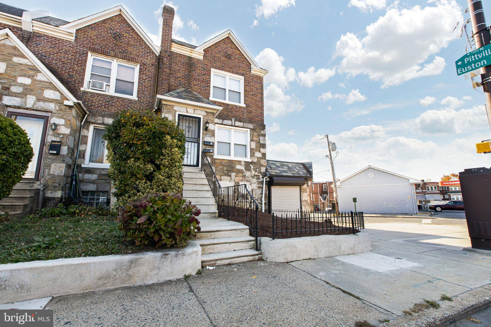 Philadelphia, PA 19126,1650 W CHELTENHAM AVE #1 ST FL