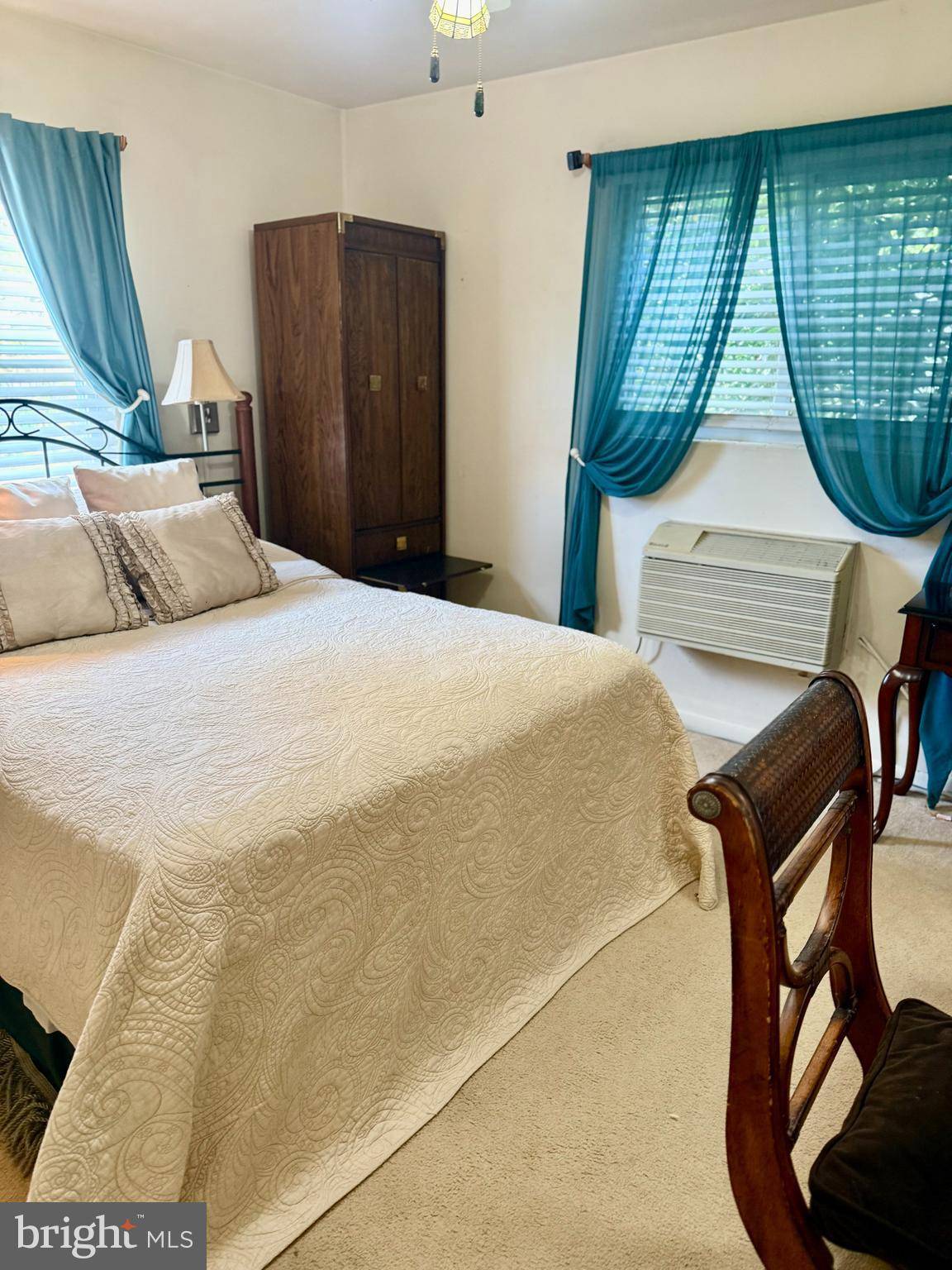 Arlington, VA 22202,637 22ND ST S