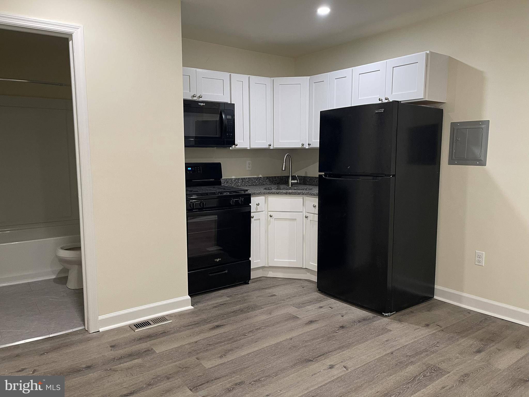 Glassboro, NJ 08028,351-349 OAKWOOD AVE #351 A