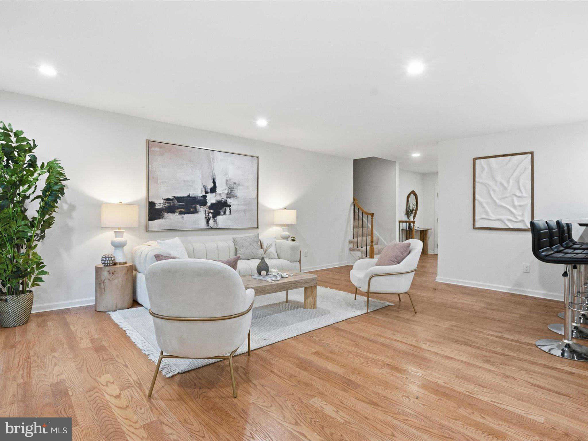 Vienna, VA 22181,2133 FREDA DR