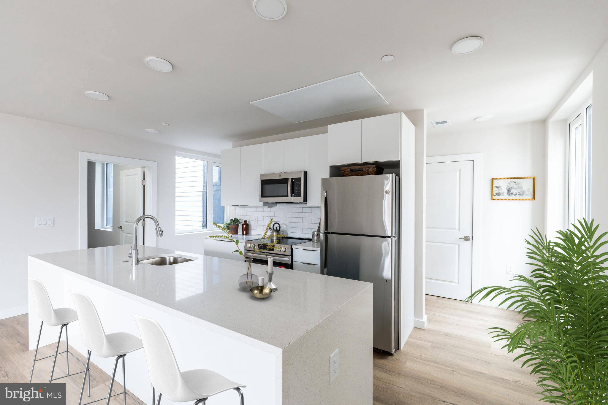 Philadelphia, PA 19125,1130 N DELAWARE AVE #2B