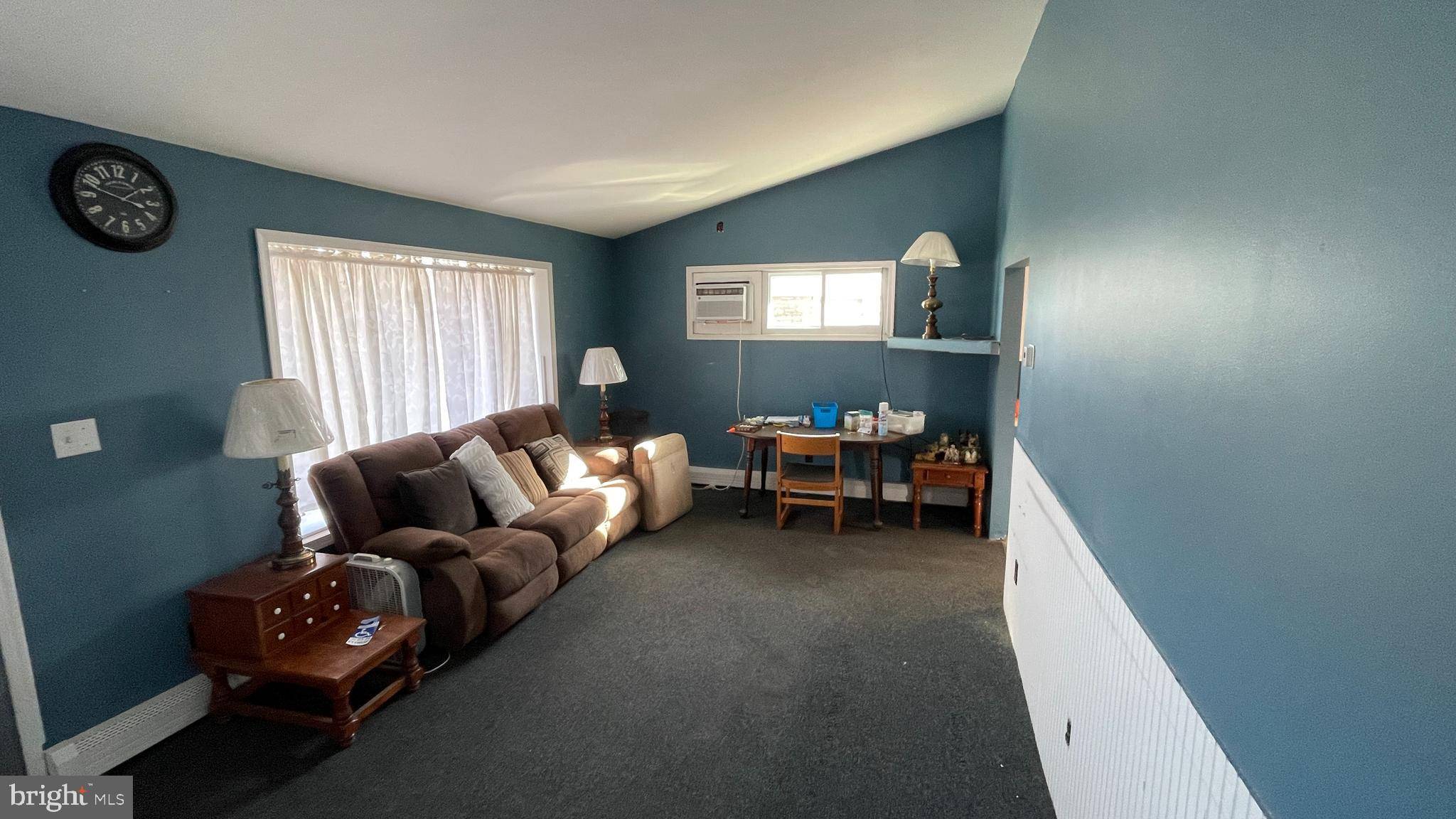 Bristol, PA 19007,2519 WOODLAWN DR