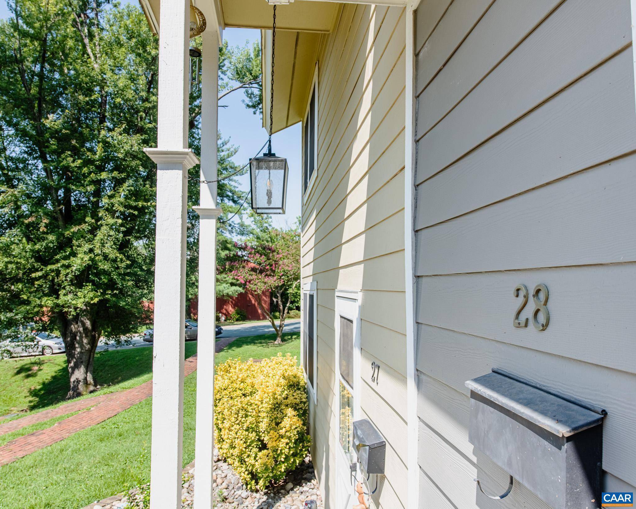 Charlottesville, VA 22901,28 WOODLAKE DR