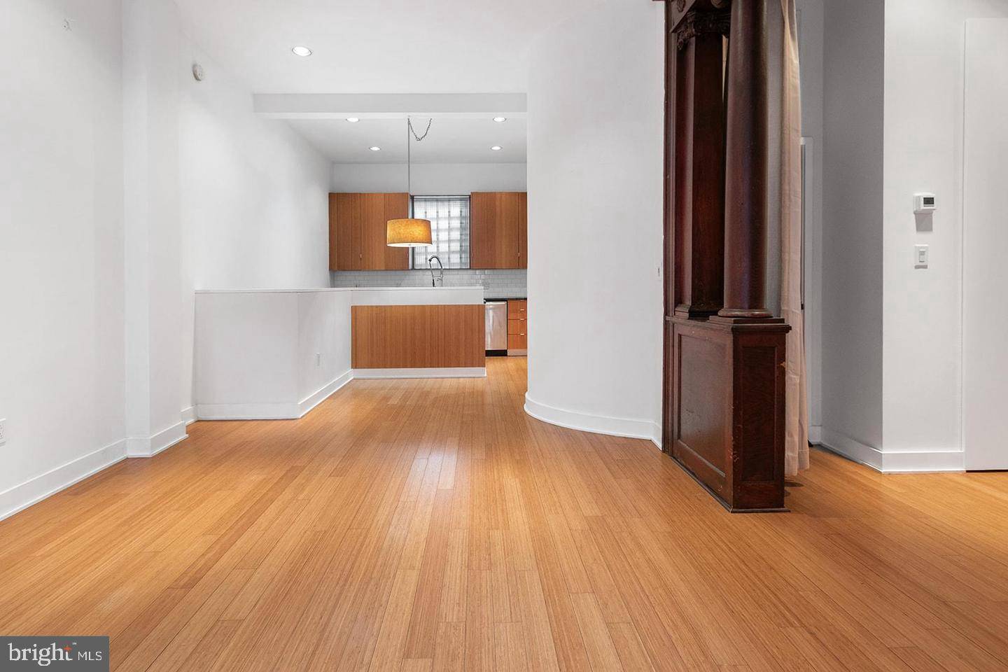 Philadelphia, PA 19147,727 S 7TH ST #1R