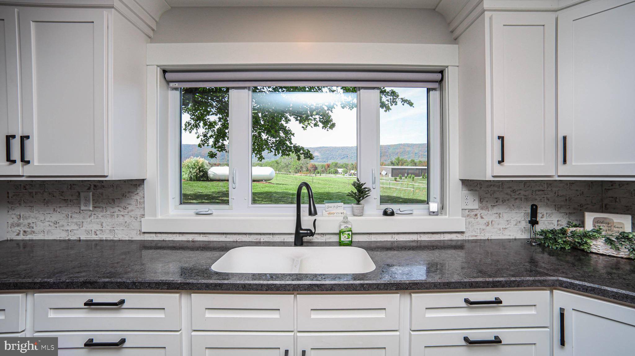 Newburg, PA 17240,1203 ROXBURY RD