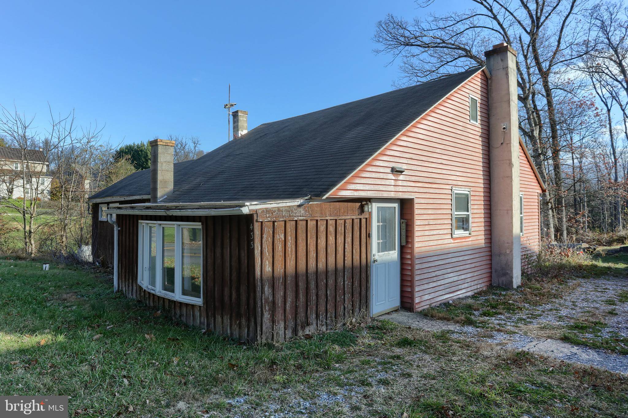 Newmanstown, PA 17073,433 SHEEP HILL RD