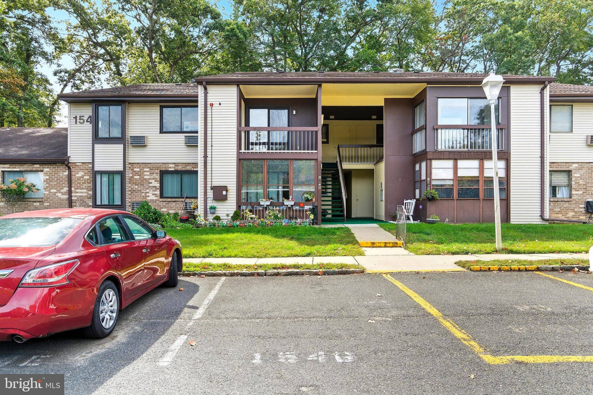 Manalapan, NJ 07726,154 CROSS SLOPE CT #G