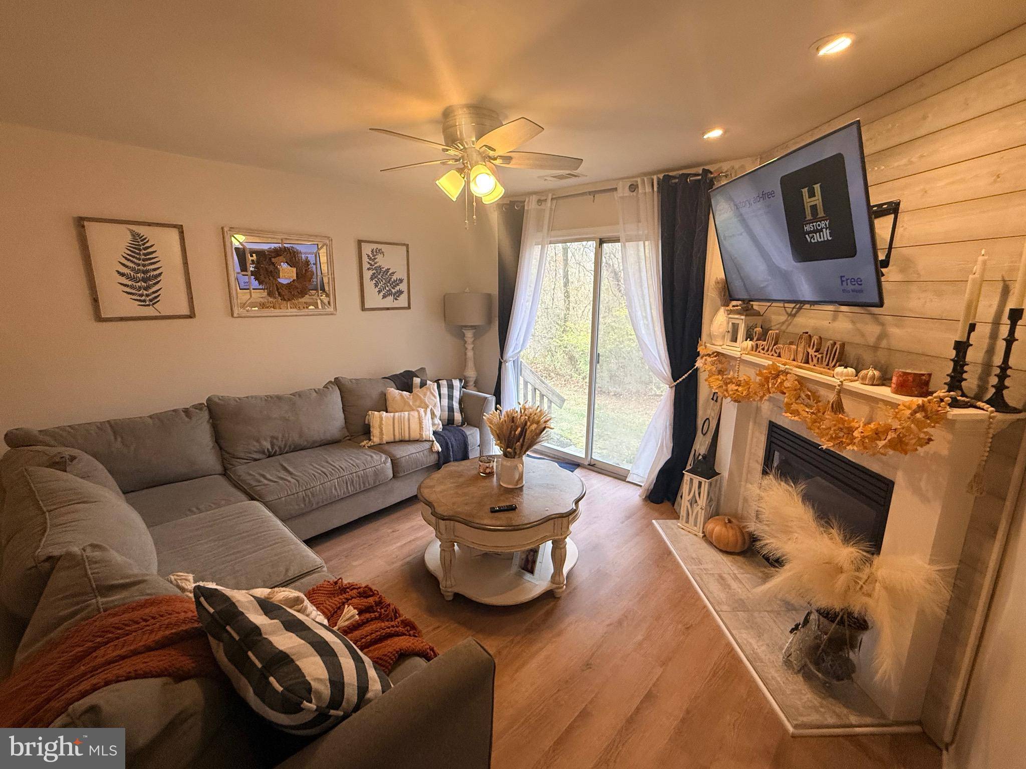 Lawrence, NJ 08648,32 JUNIPER CT