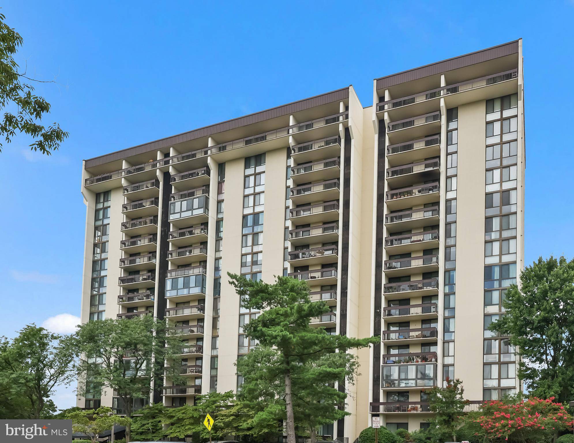 Alexandria, VA 22304,5300 HOLMES RUN PKWY #410