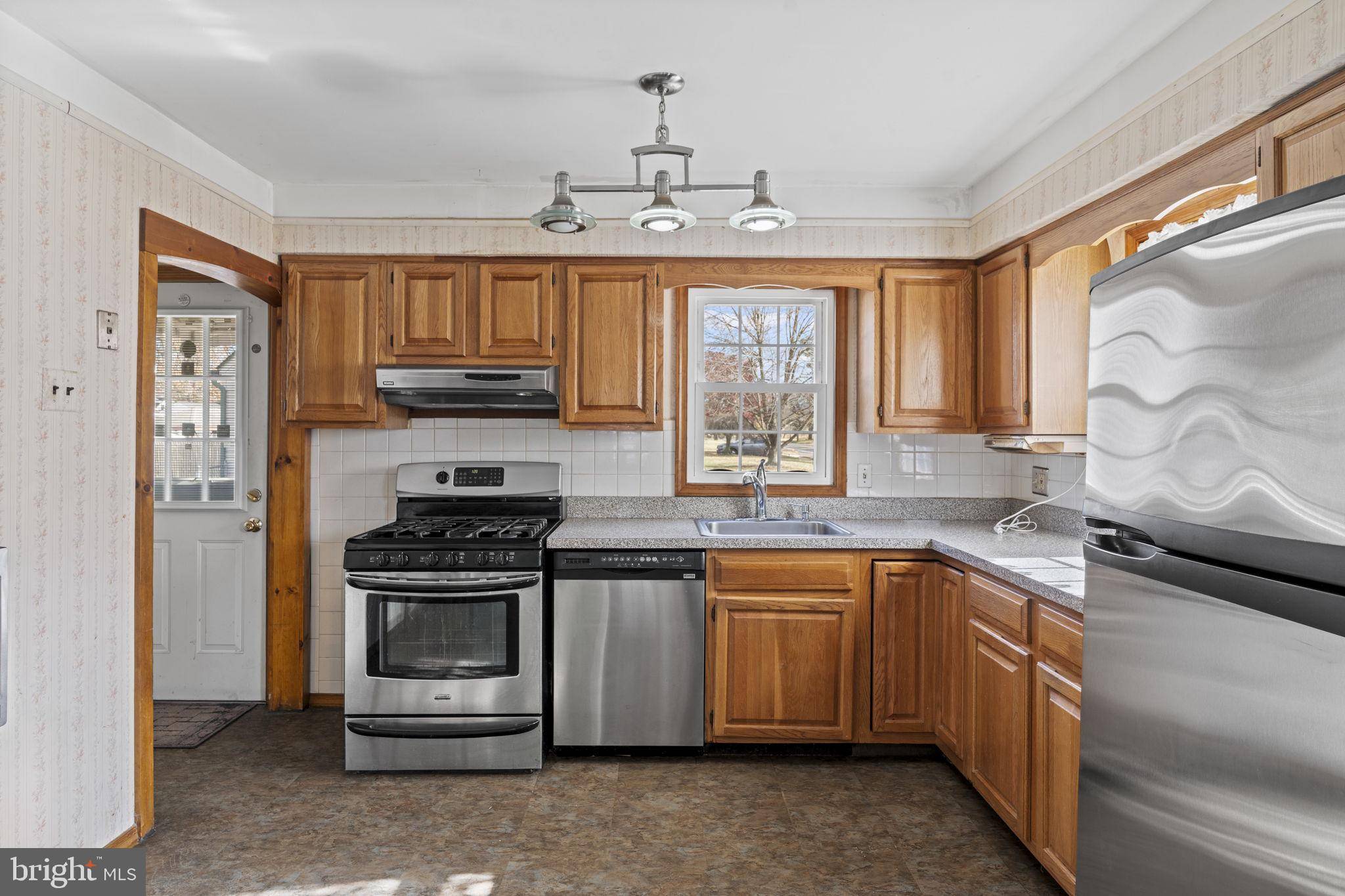 Mount Holly, NJ 08060,191 SOUTH AVE