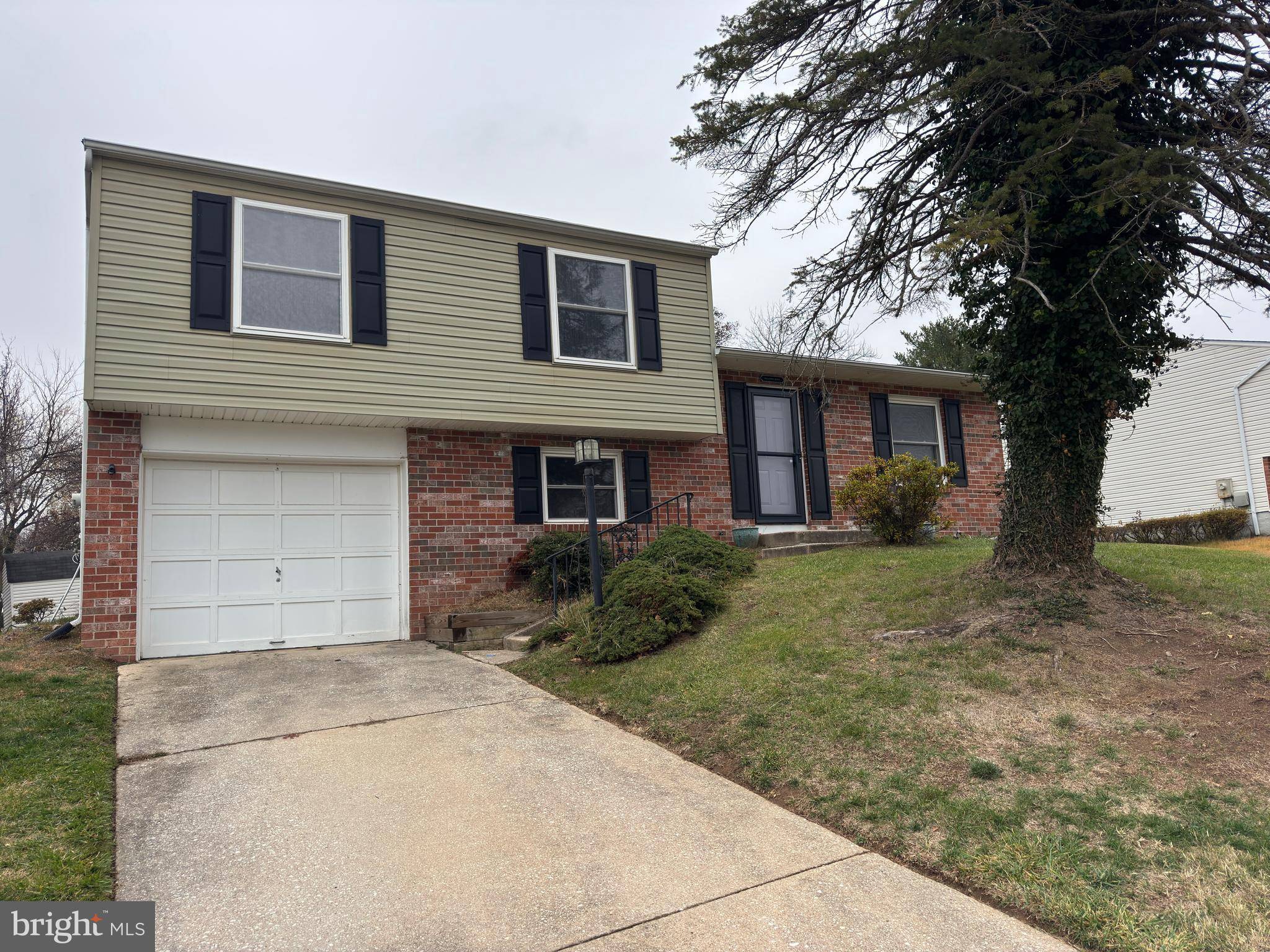 Catonsville, MD 21228,6922 PINECREST